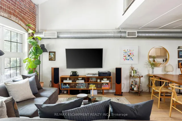 Additional property image - 1100 Lansdowne Ave Unit 346