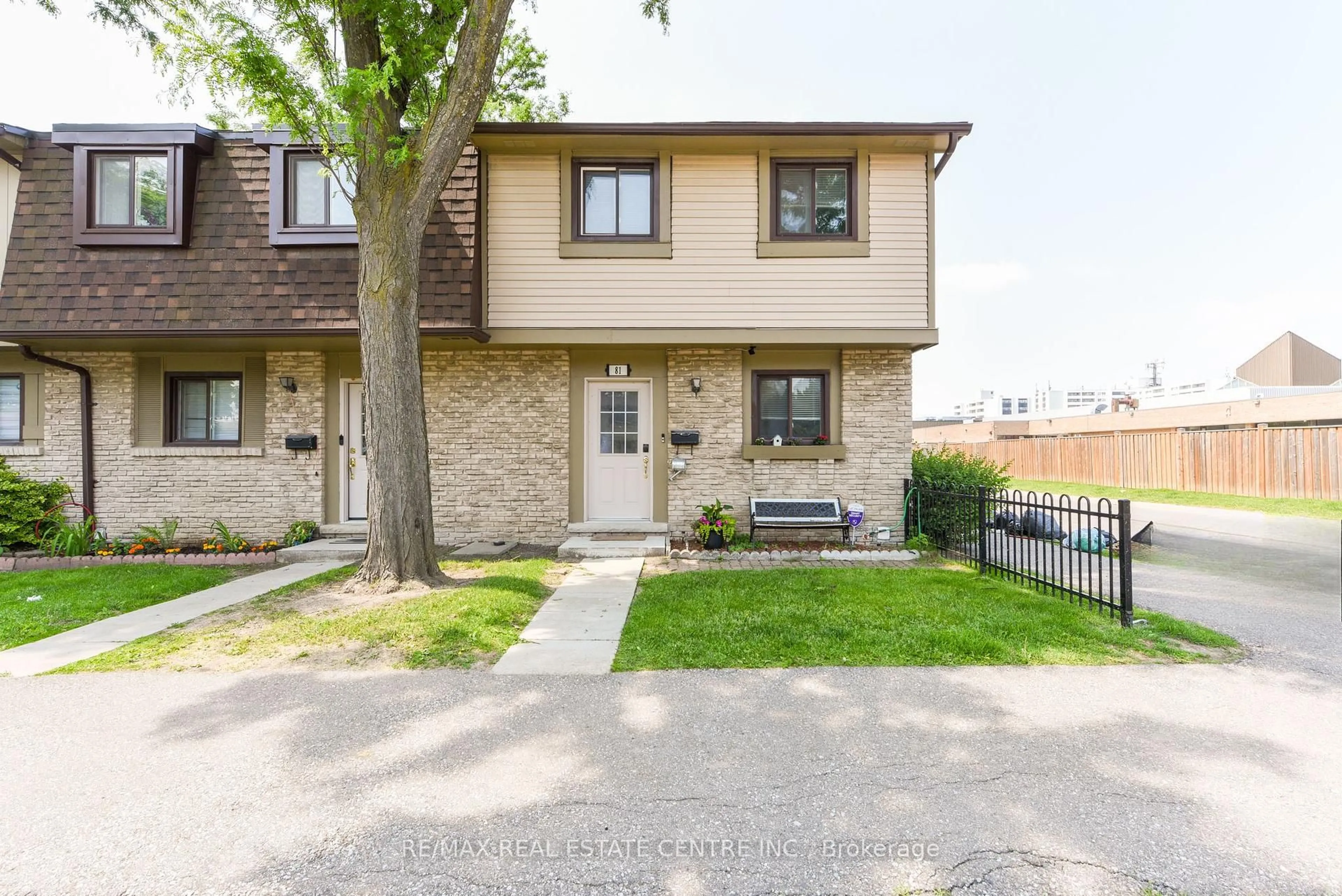 Unknown for 105 Hansen Rd #81, Brampton Ontario L6V 3C9