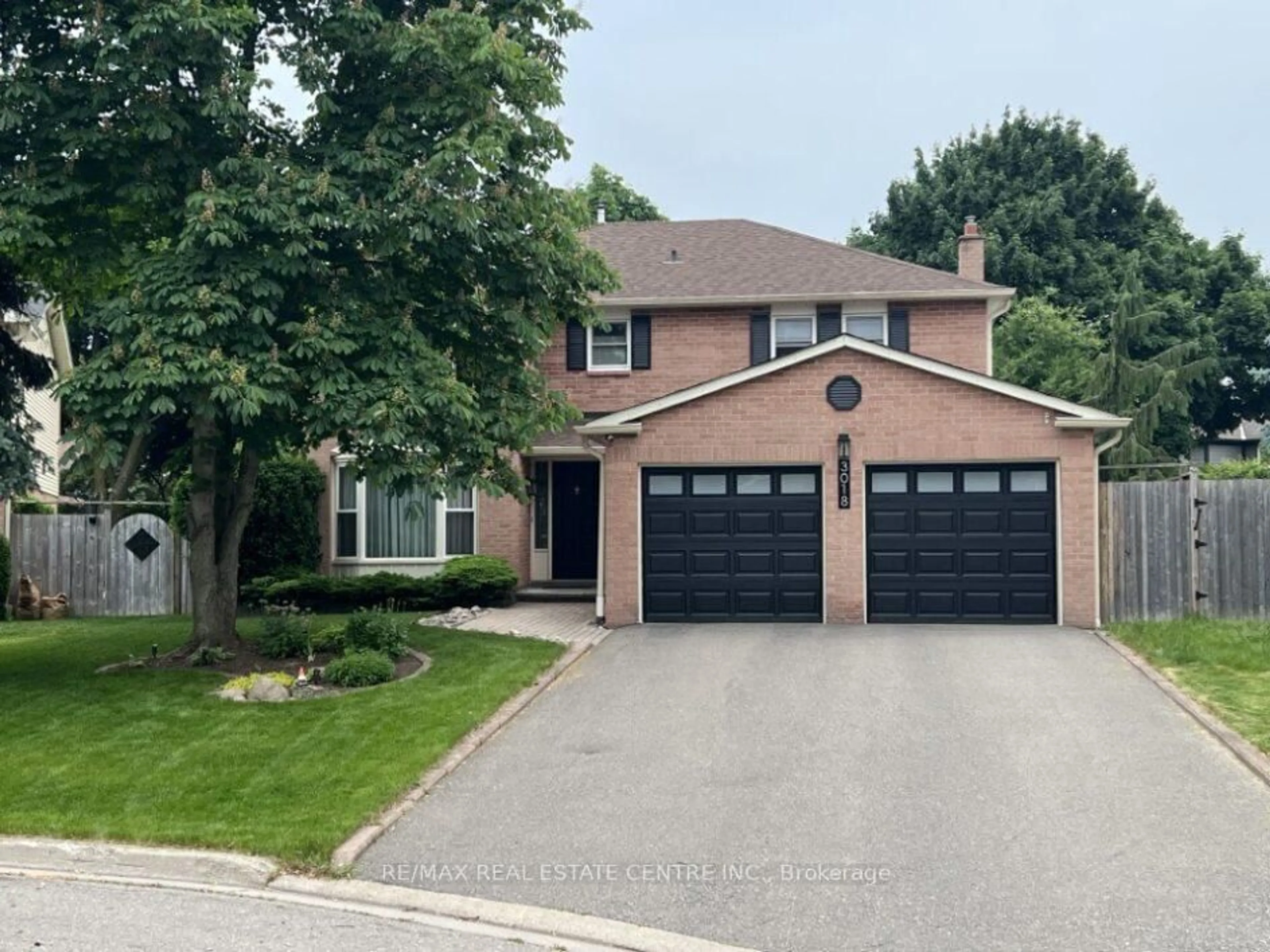 Home with brick exterior material, street for 3018 Kilbride Crt, Mississauga Ontario L5N 3C5