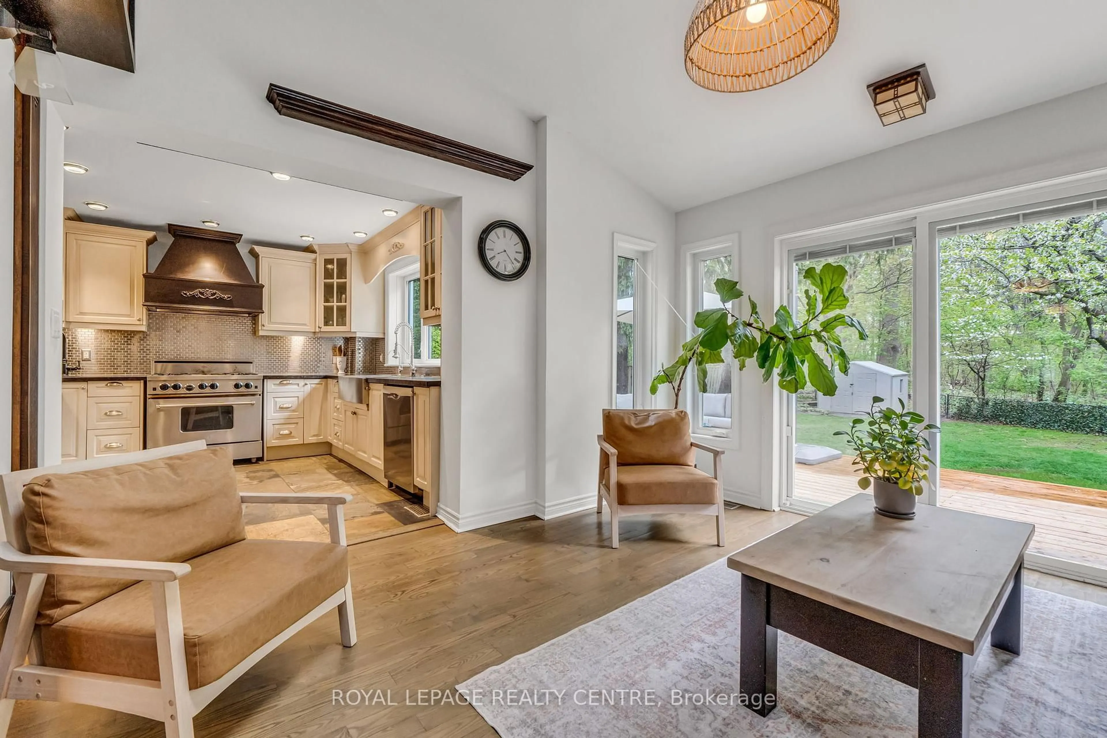 Open concept kitchen, unknown for 1593 Glenburnie Rd, Mississauga Ontario L5G 3C9