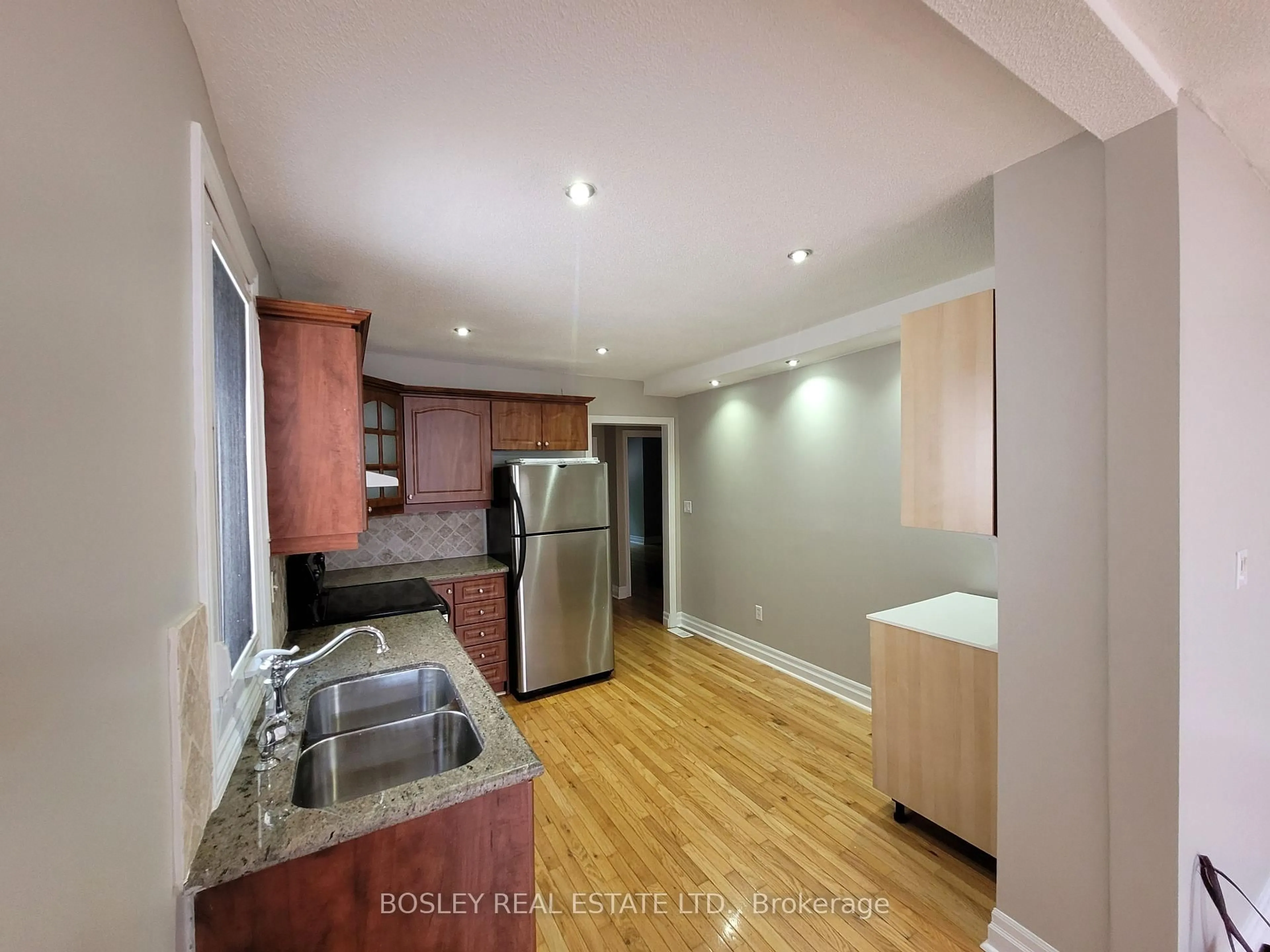 Open concept kitchen, unknown for 71 Rockcliffe Blvd, Toronto Ontario M6N 4R4