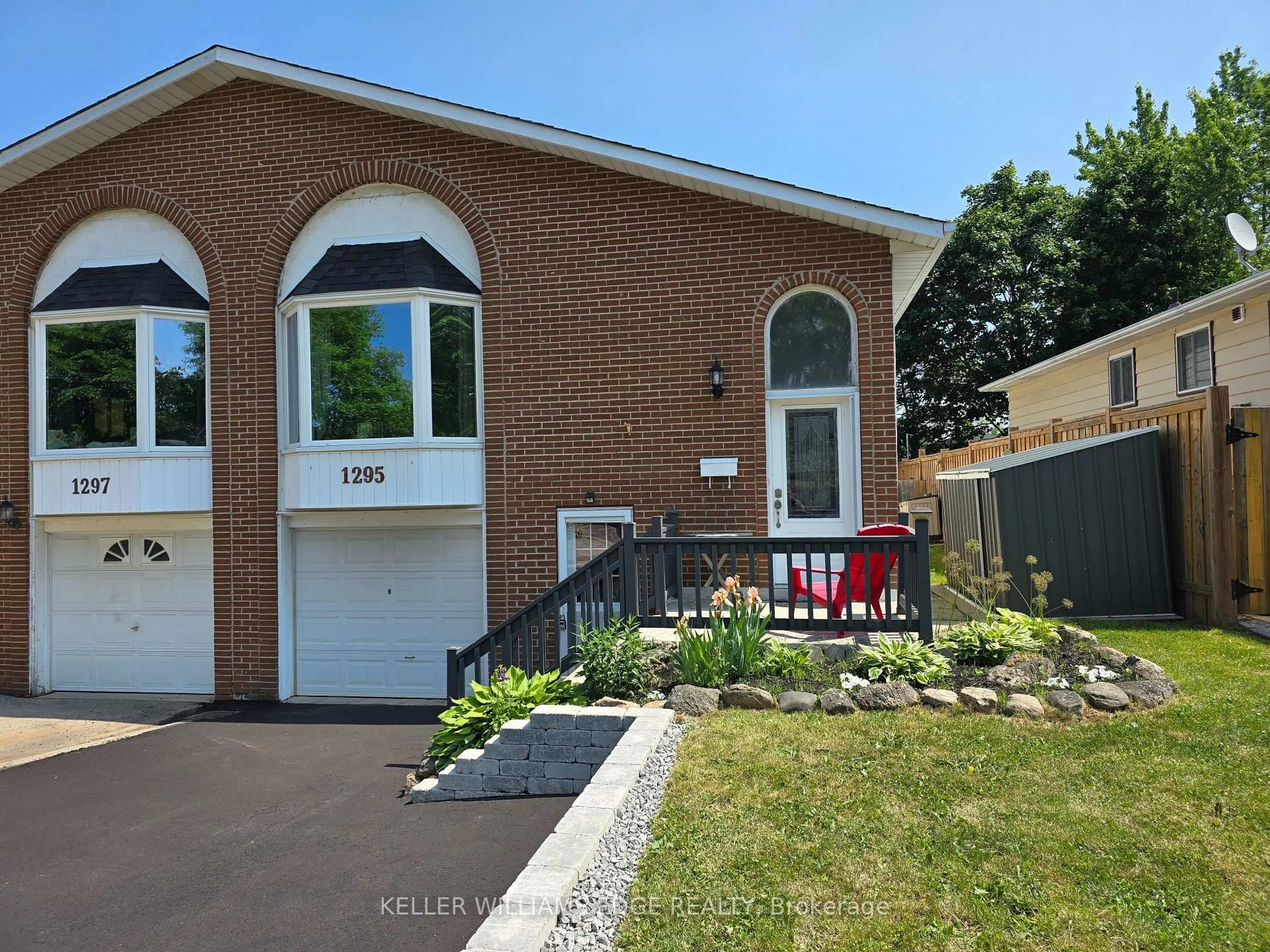 Home with brick exterior material, street for 1295 Consort Cres, Burlington Ontario L7M 1J8