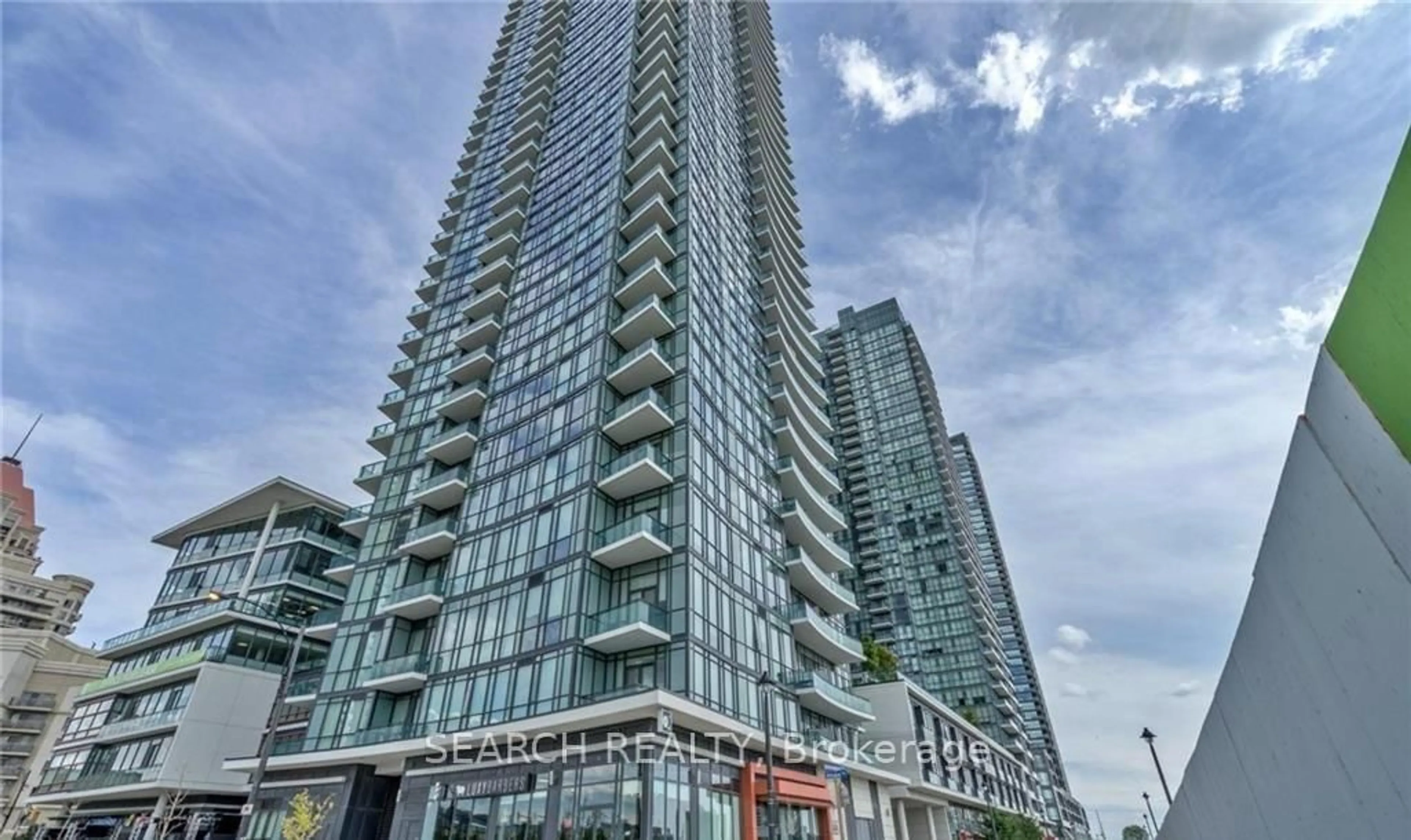 Indoor foyer for 4099 Brickstone Mews #3501, Mississauga Ontario L5B 0G2
