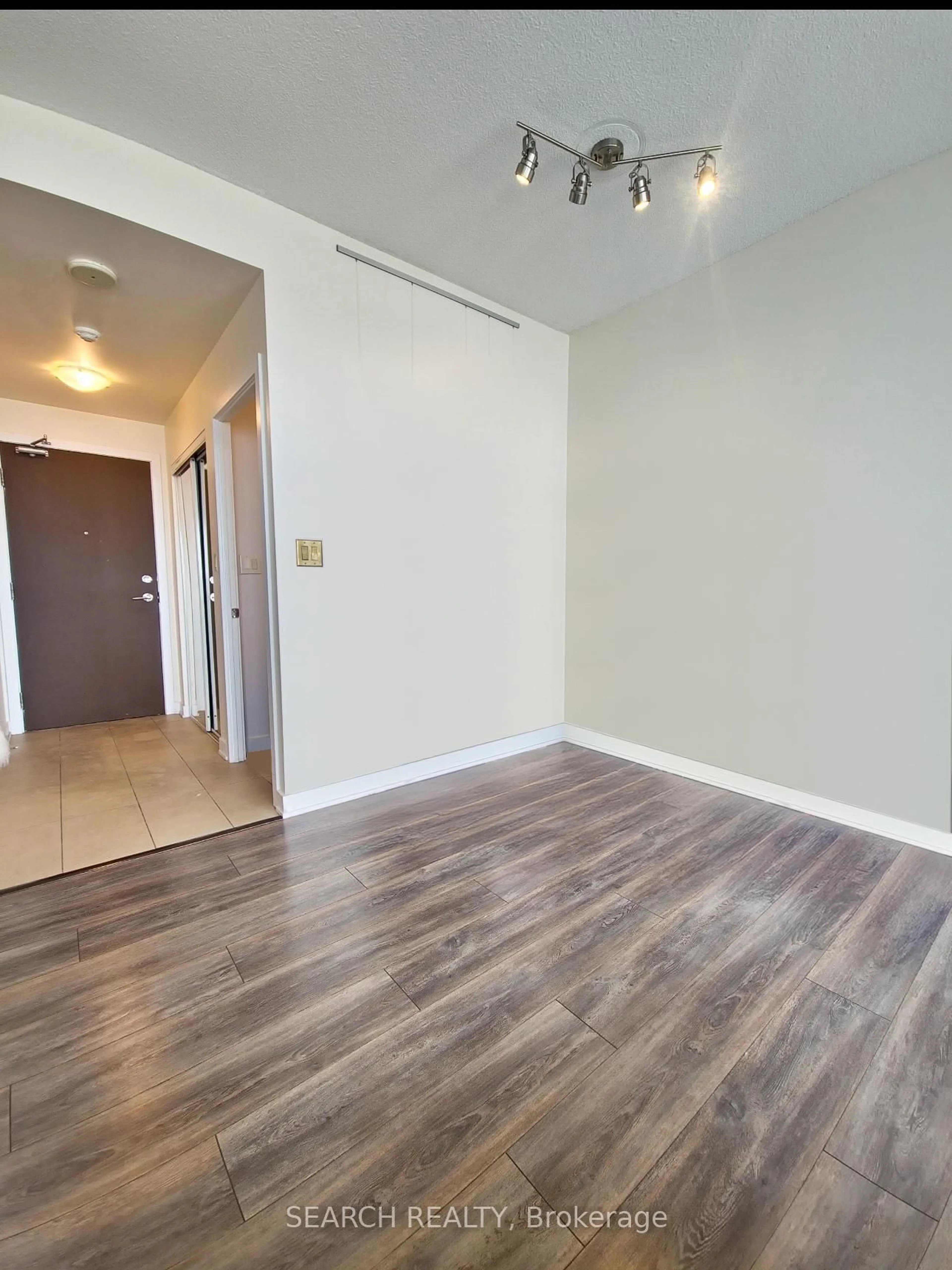 A pic of a room for 4099 Brickstone Mews #3501, Mississauga Ontario L5B 0G2