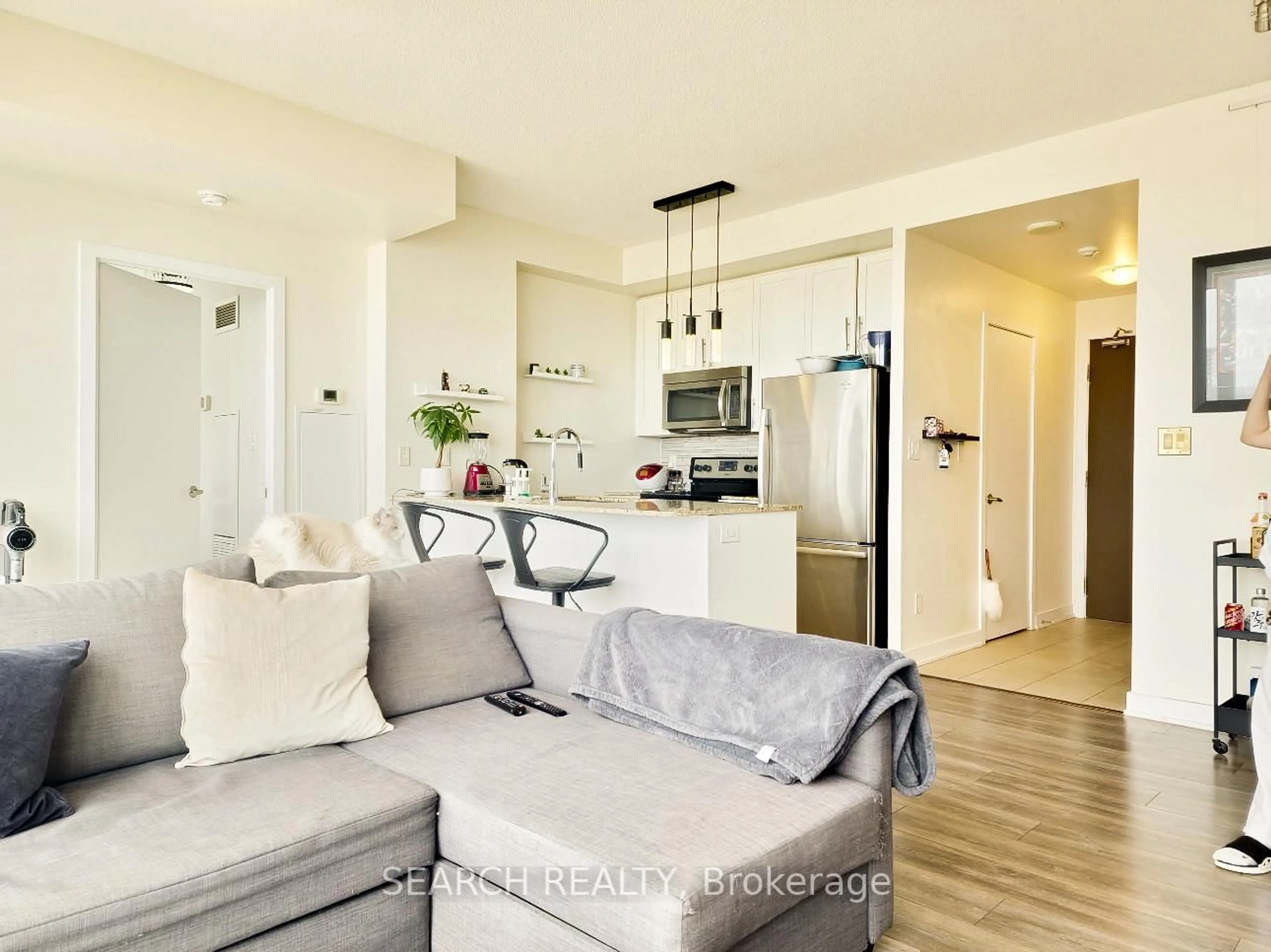 Open concept kitchen, unknown for 4099 Brickstone Mews #3501, Mississauga Ontario L5B 0G2
