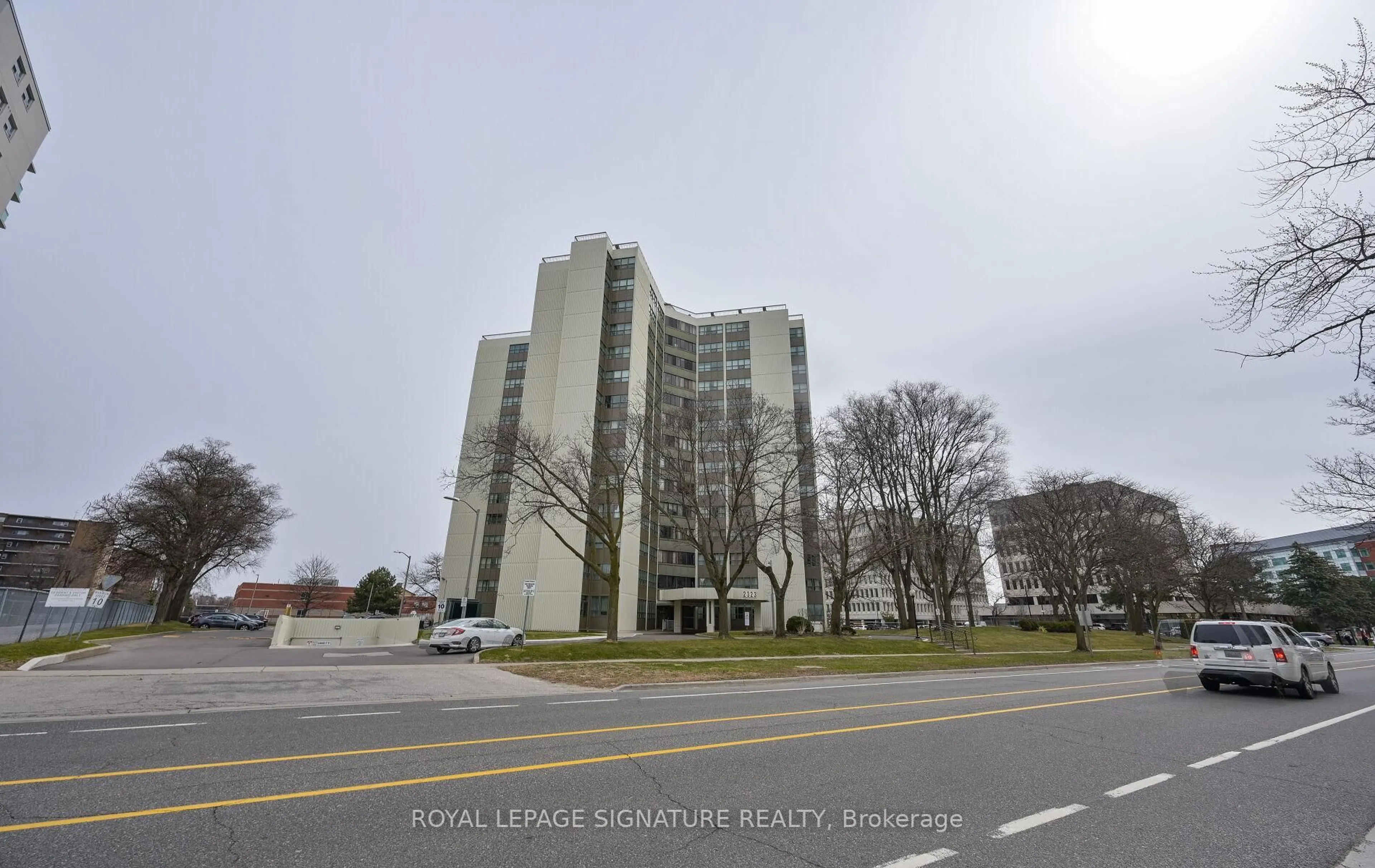 Blurry image for 2323 Confederation Pkwy #1207, Mississauga Ontario L5B 1R6