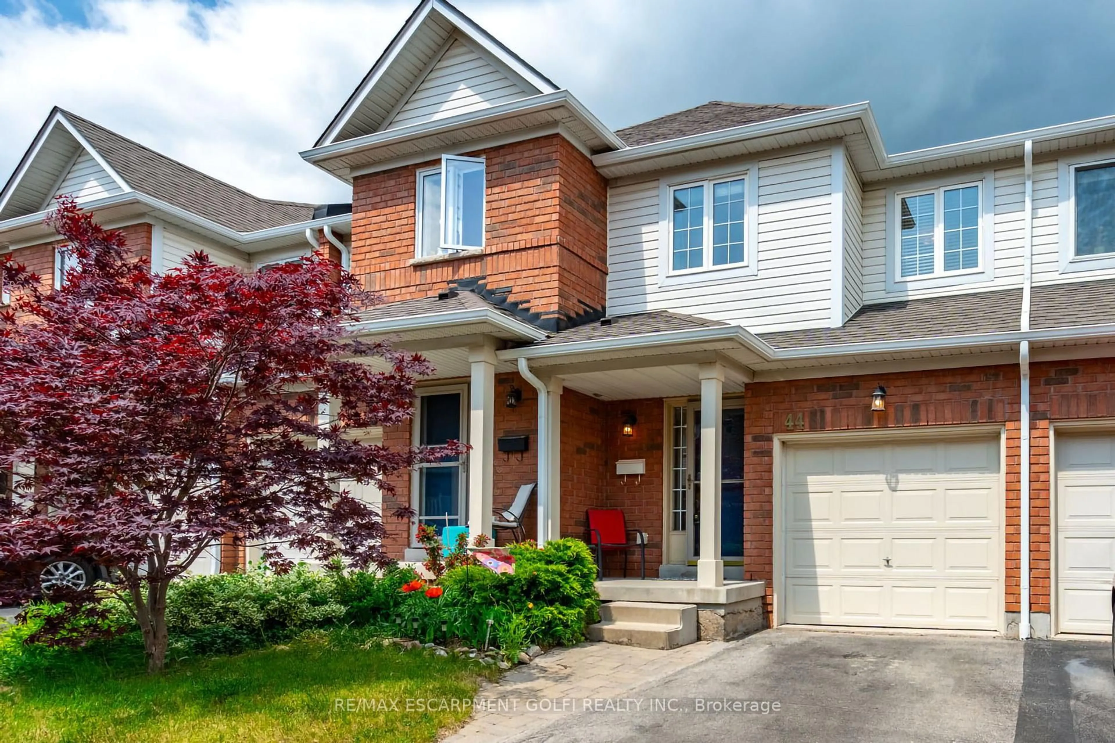 Home with brick exterior material, street for 710 Spring Gardens Rd #44, Burlington Ontario L7T 4K7