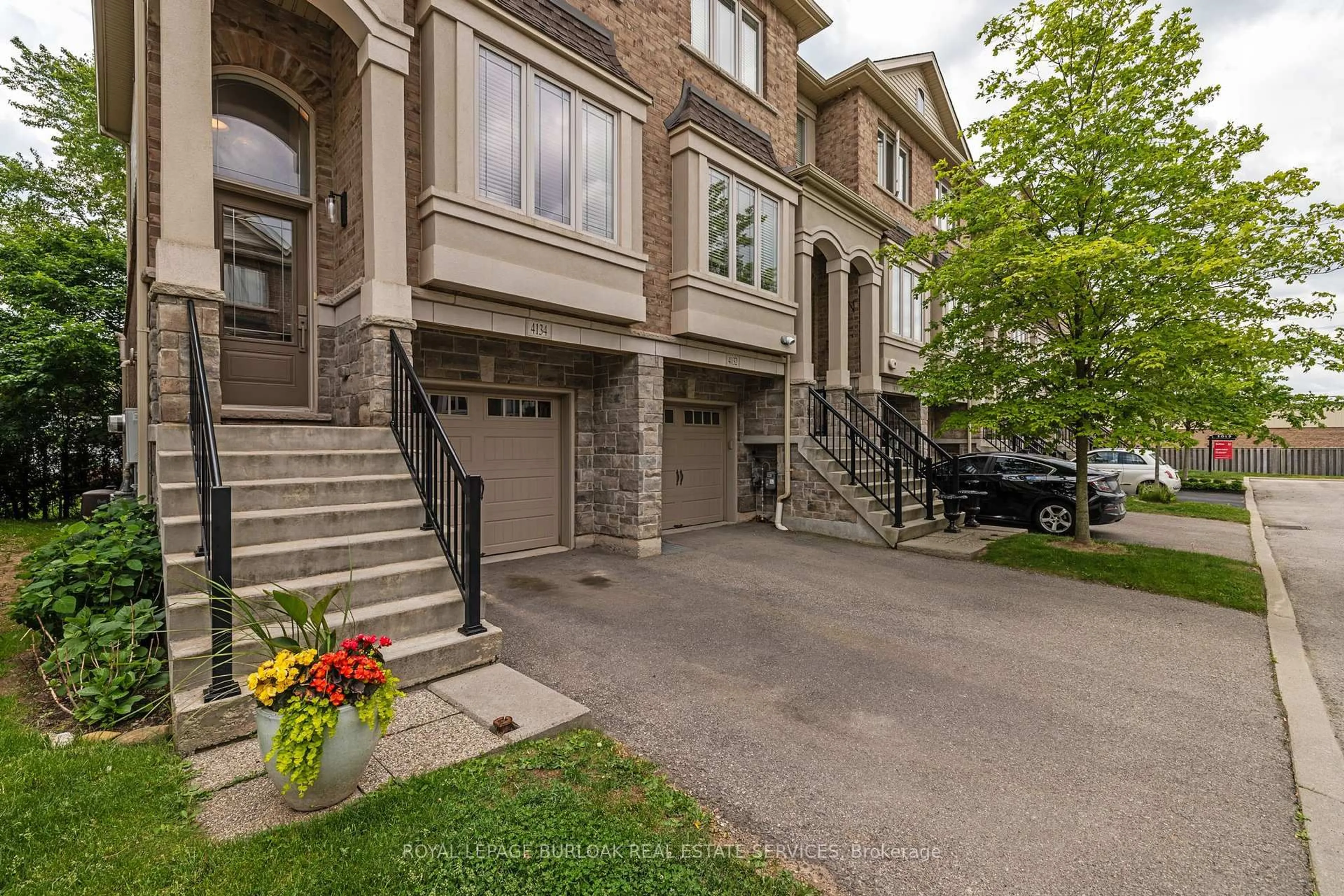 Unknown for 4134 Galileo Common, Burlington Ontario L7L 0G7