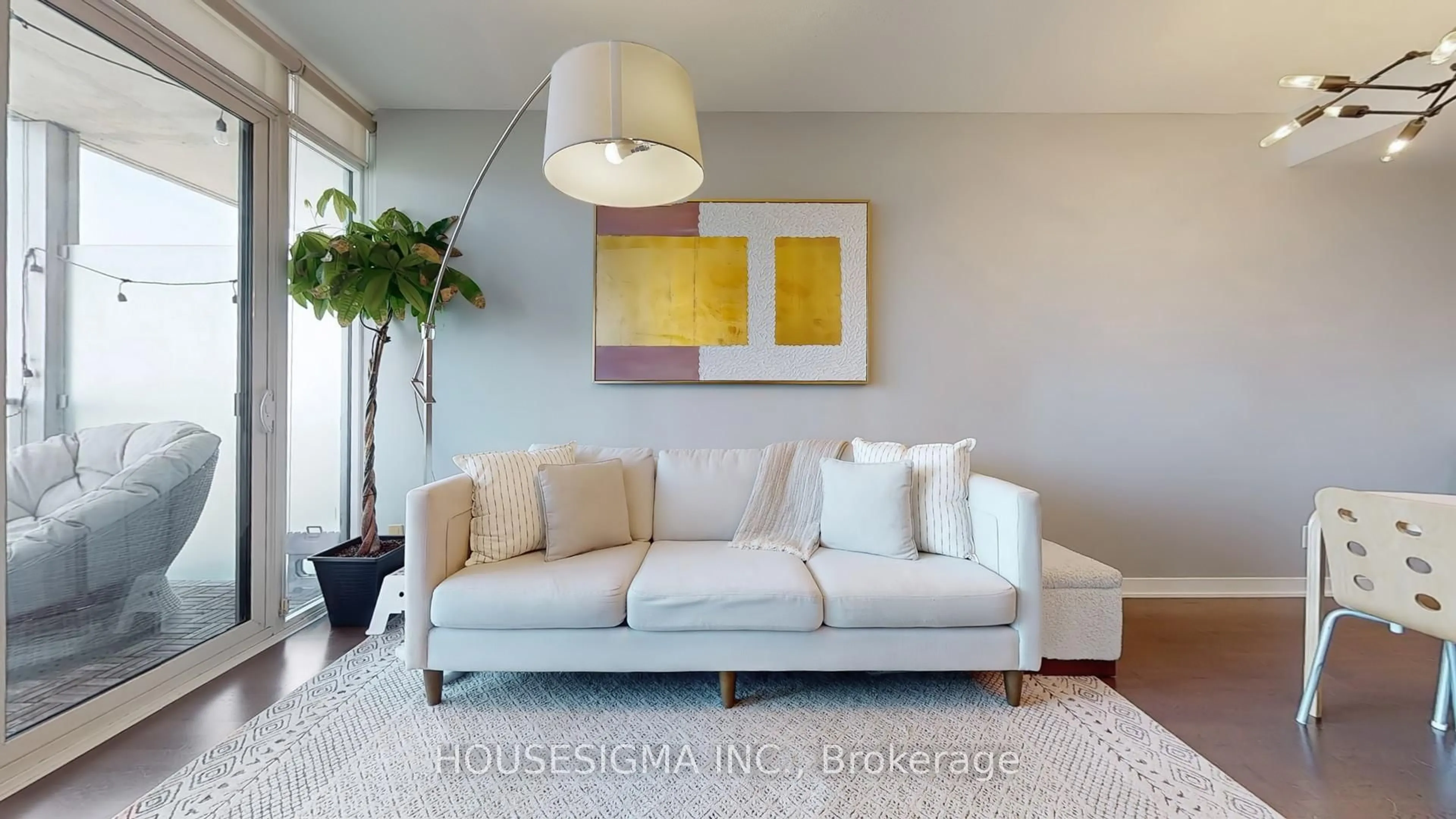 Living room with furniture, unknown for 88 Park Lawn Rd #1815, Toronto Ontario M8Y 0B6