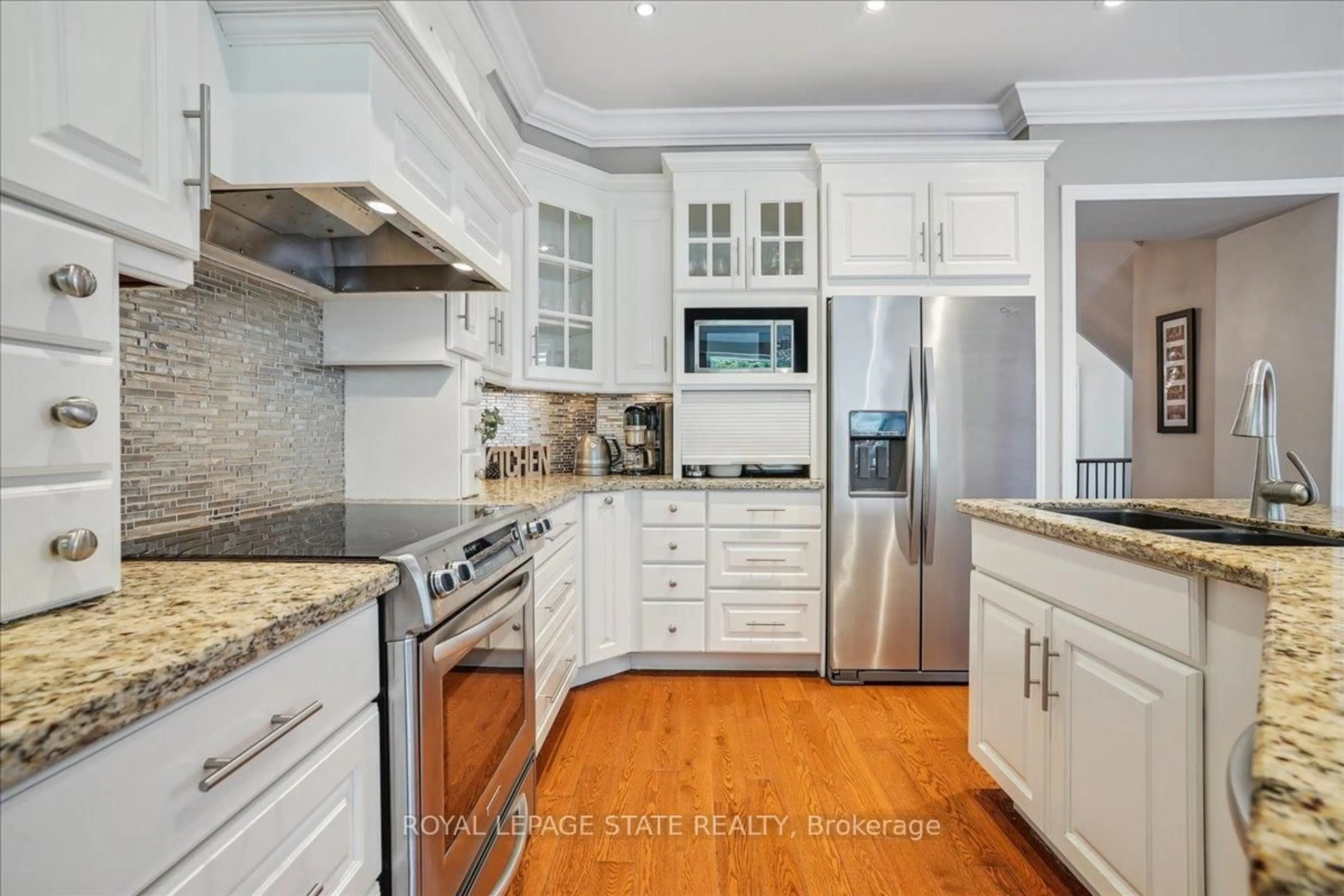 Contemporary kitchen, ceramic/tile floor for 2328 Woodfield Rd, Oakville Ontario L6H 6Y6