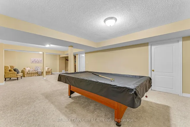 Additional property image - 670 Peter Robertson Blvd