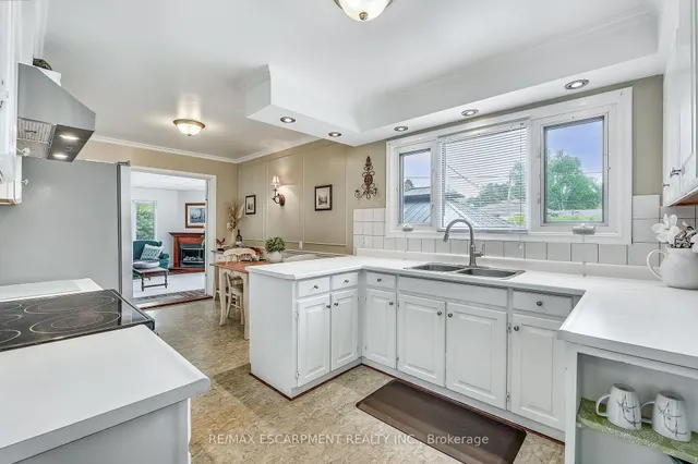 Additional property image - 3044 Woodward Ave