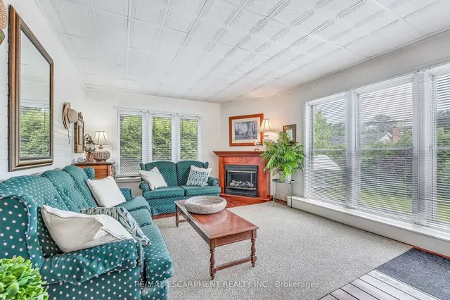 Additional property image - 3044 Woodward Ave