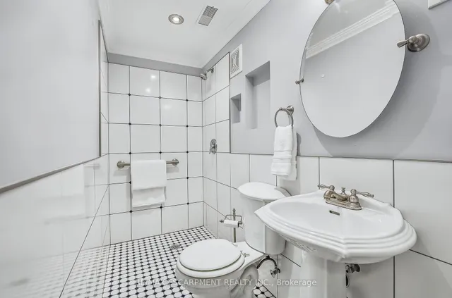 Additional property image - 3044 Woodward Ave