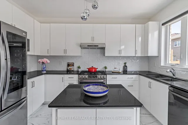 Additional property image - 99 Benhurst Cres