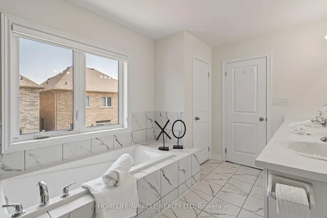 Additional property image - 99 Benhurst Cres