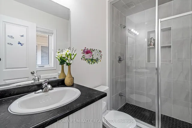 Additional property image - 99 Benhurst Cres