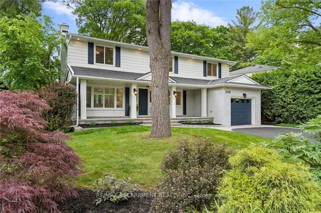 Additional property image - 250 LINWOOD Cres