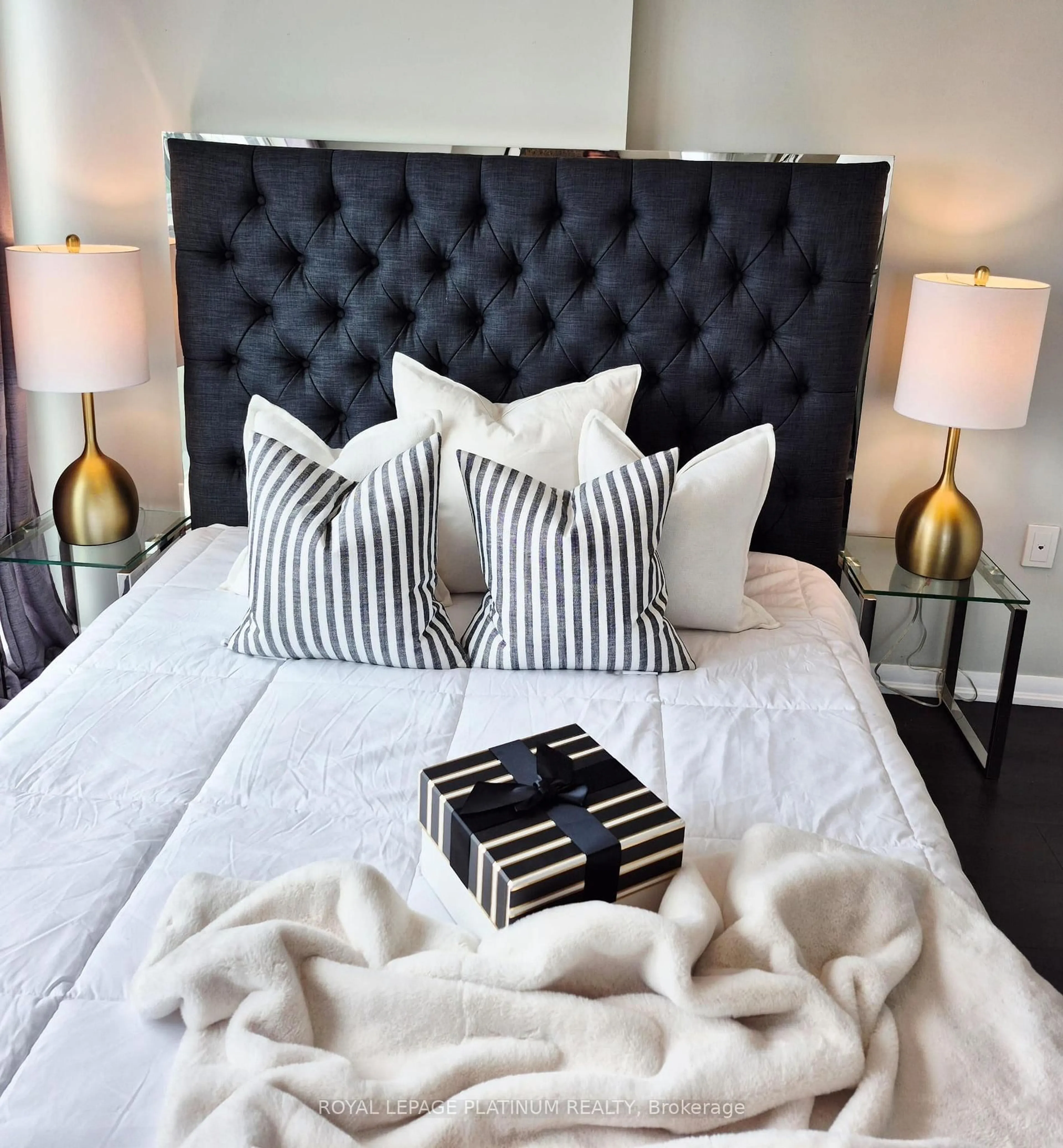 Bedroom with bed, unknown for 830 Lawrence Ave #1611, Toronto Ontario M6A 0B6