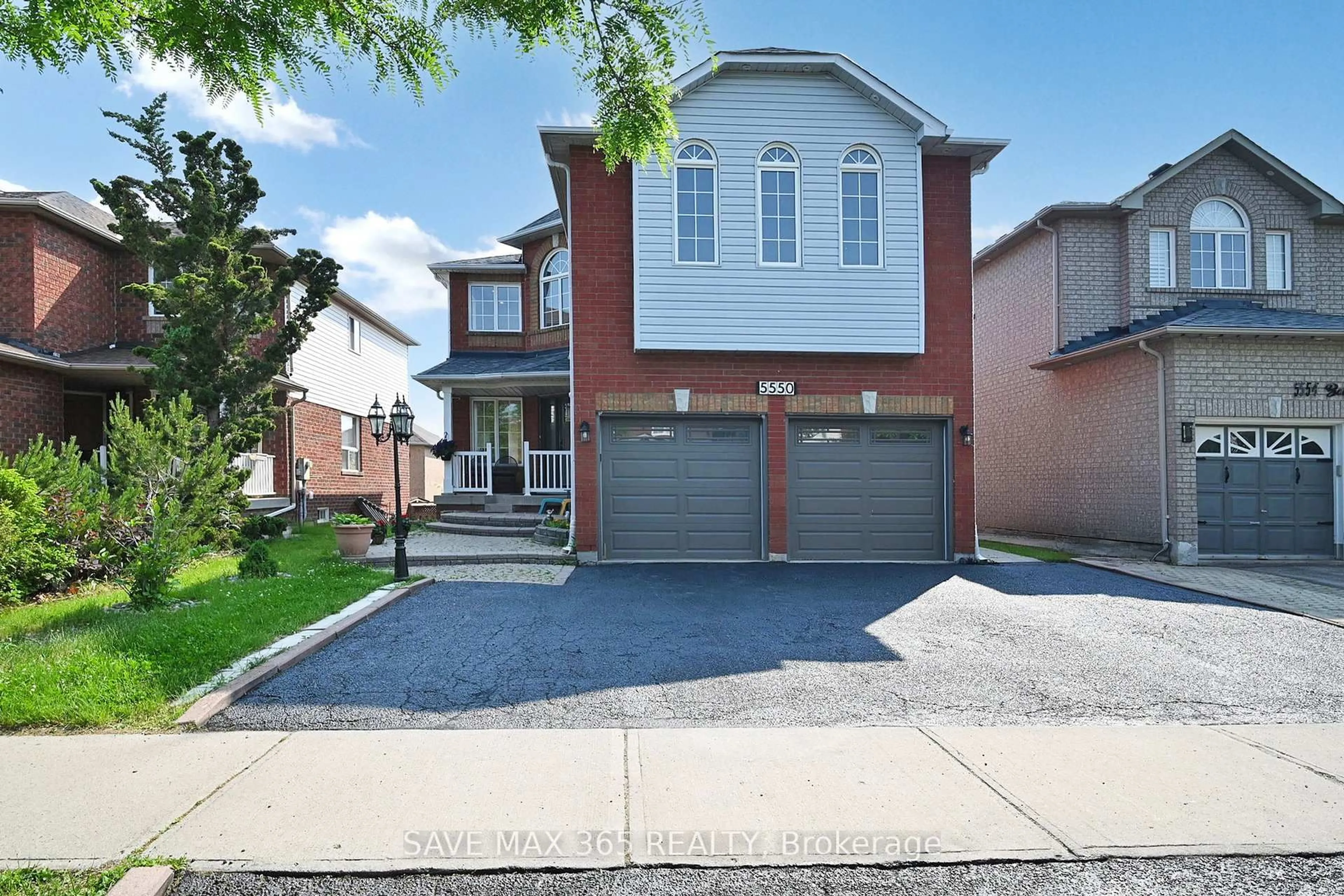 Home with brick exterior material, street for 5550 Bollington Dr, Mississauga Ontario L5V 2H4