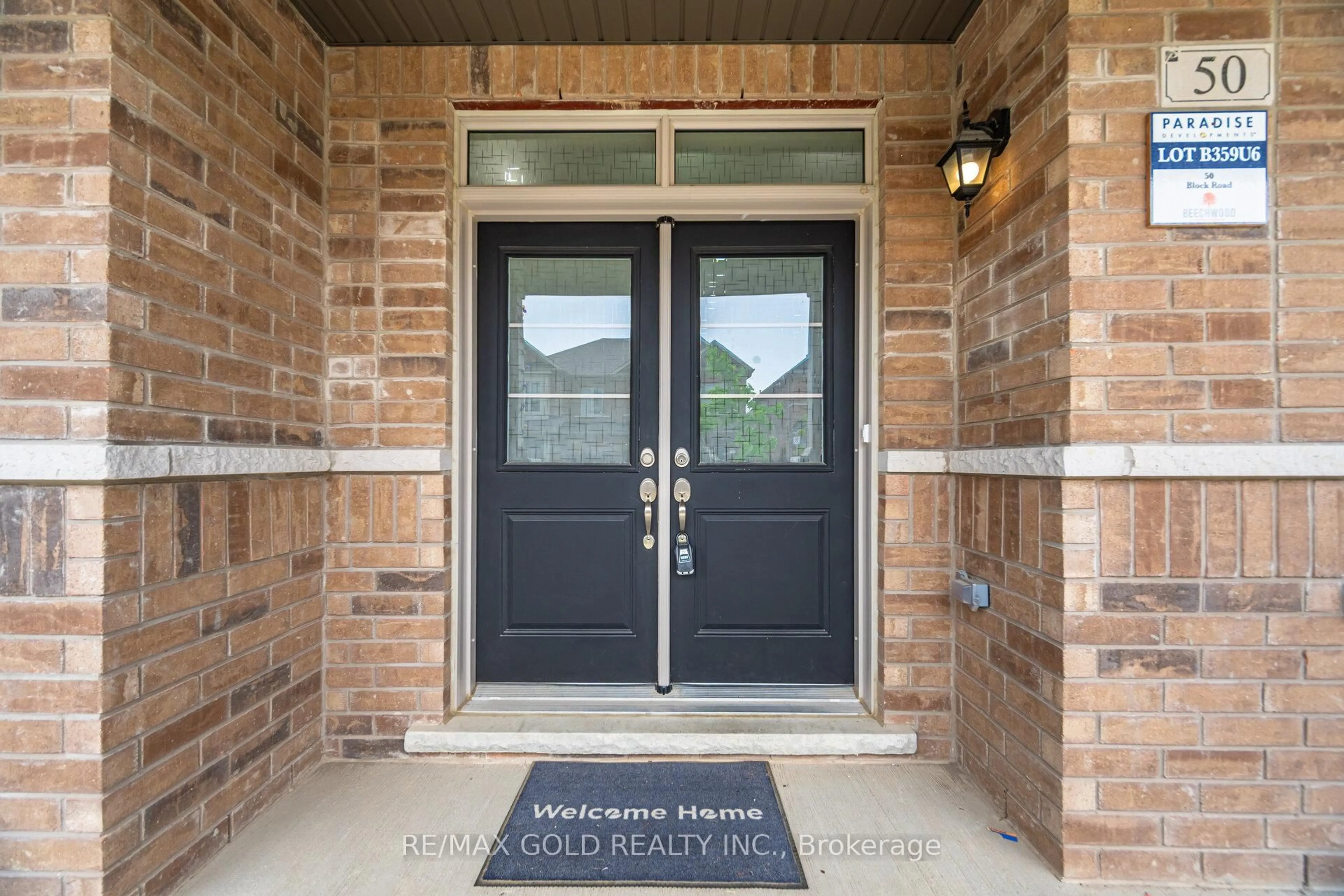 Indoor entryway for 50 Block Rd, Brampton Ontario L7A 5B3