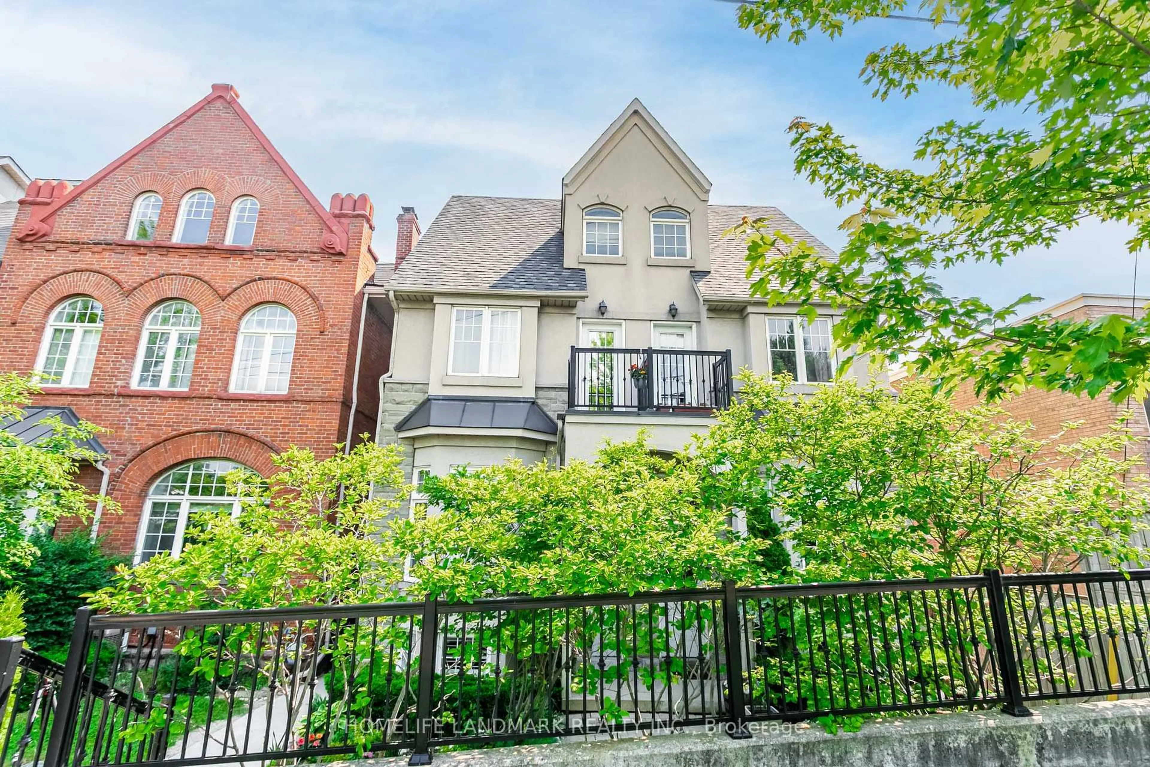 Unknown for 523B Royal York Rd, Toronto Ontario M8Y 2S5
