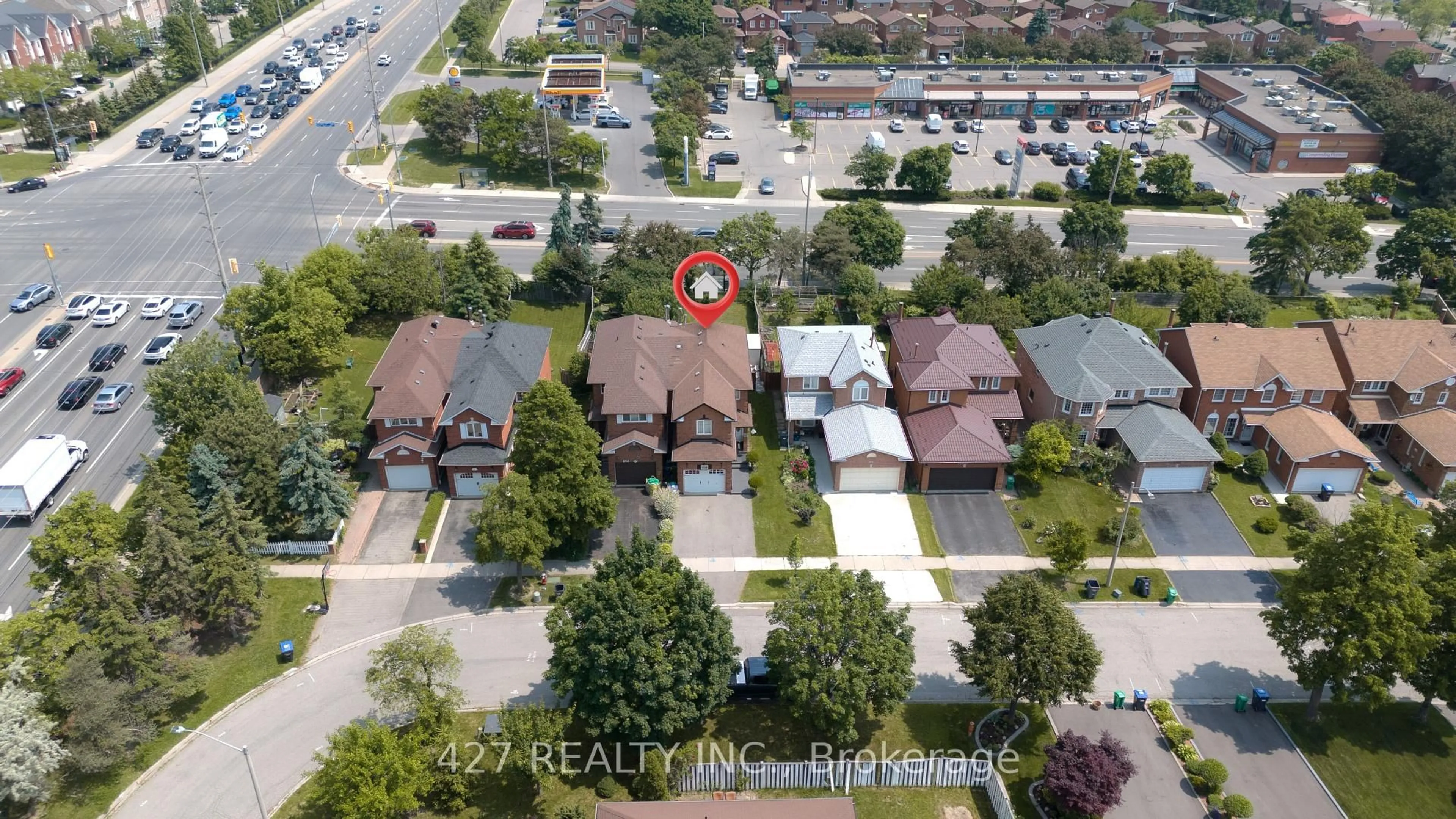A pic from outside/outdoor area/front of a property/back of a property/a pic from drone, city buildings view from balcony for 4768 Owl Circ, Mississauga Ontario L4Z 2W1