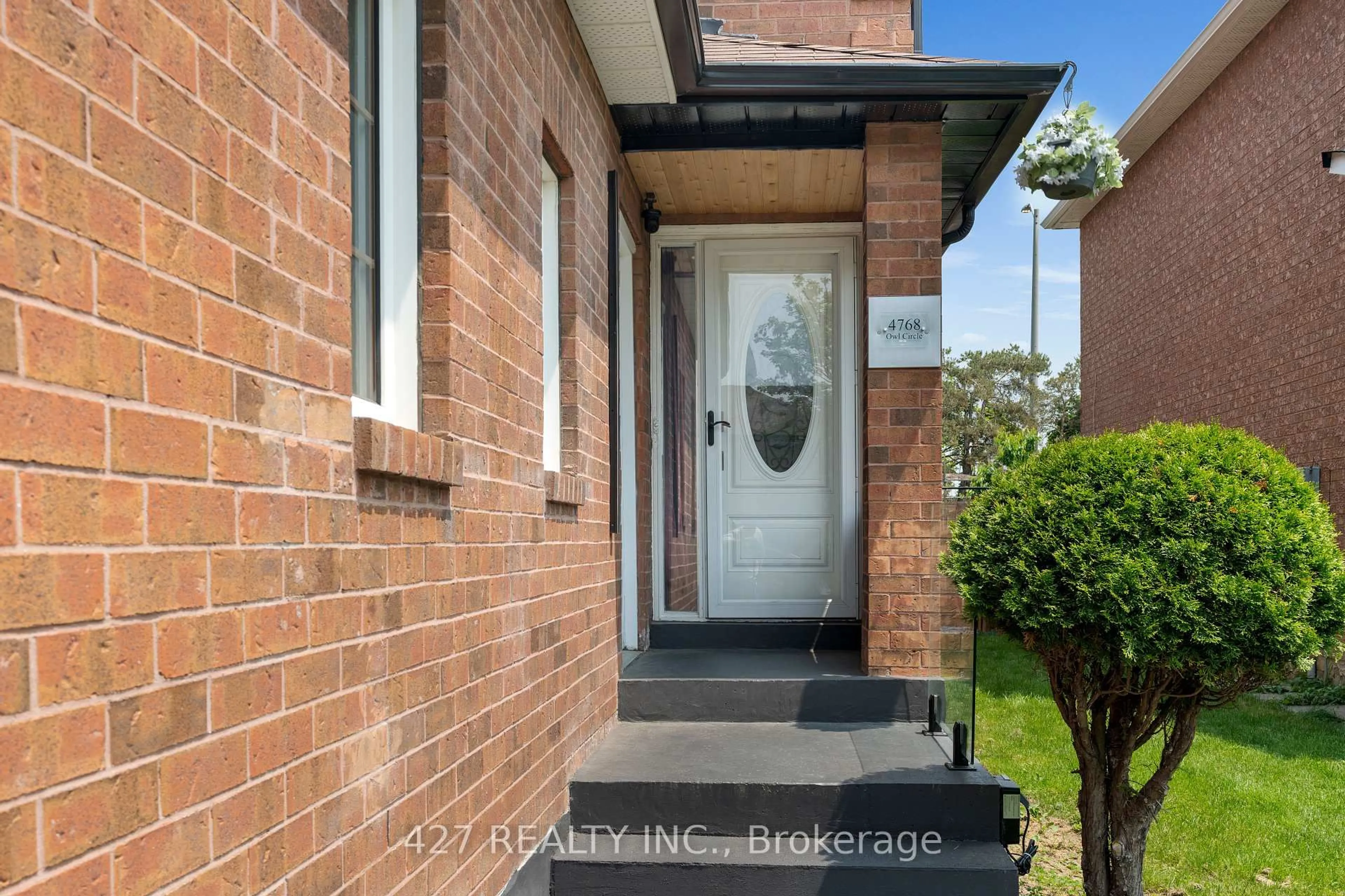 Unknown for 4768 Owl Circ, Mississauga Ontario L4Z 2W1