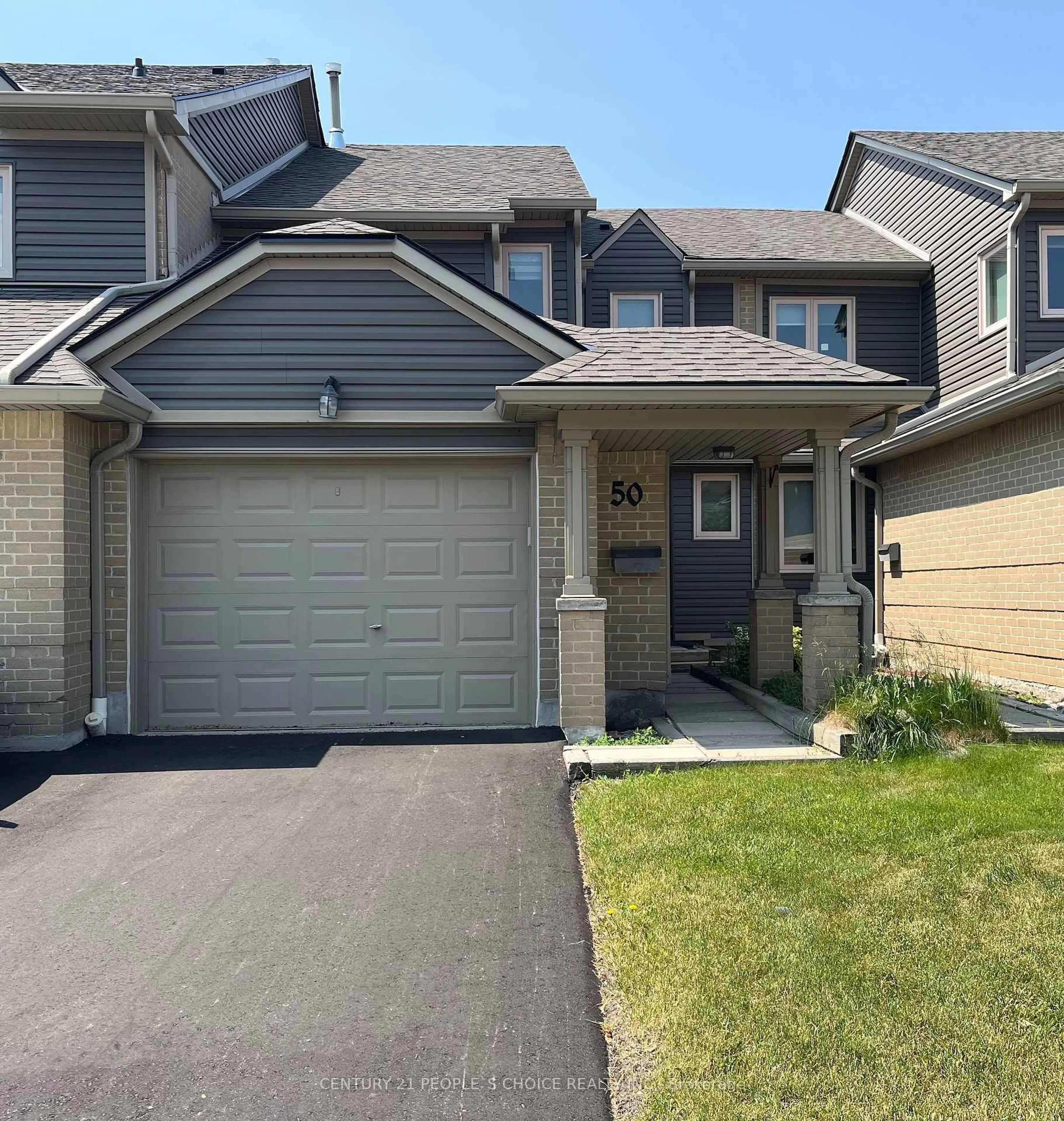 Home with vinyl exterior material, street for 3600 Colonial Dr #50, Mississauga Ontario L5L 5P5