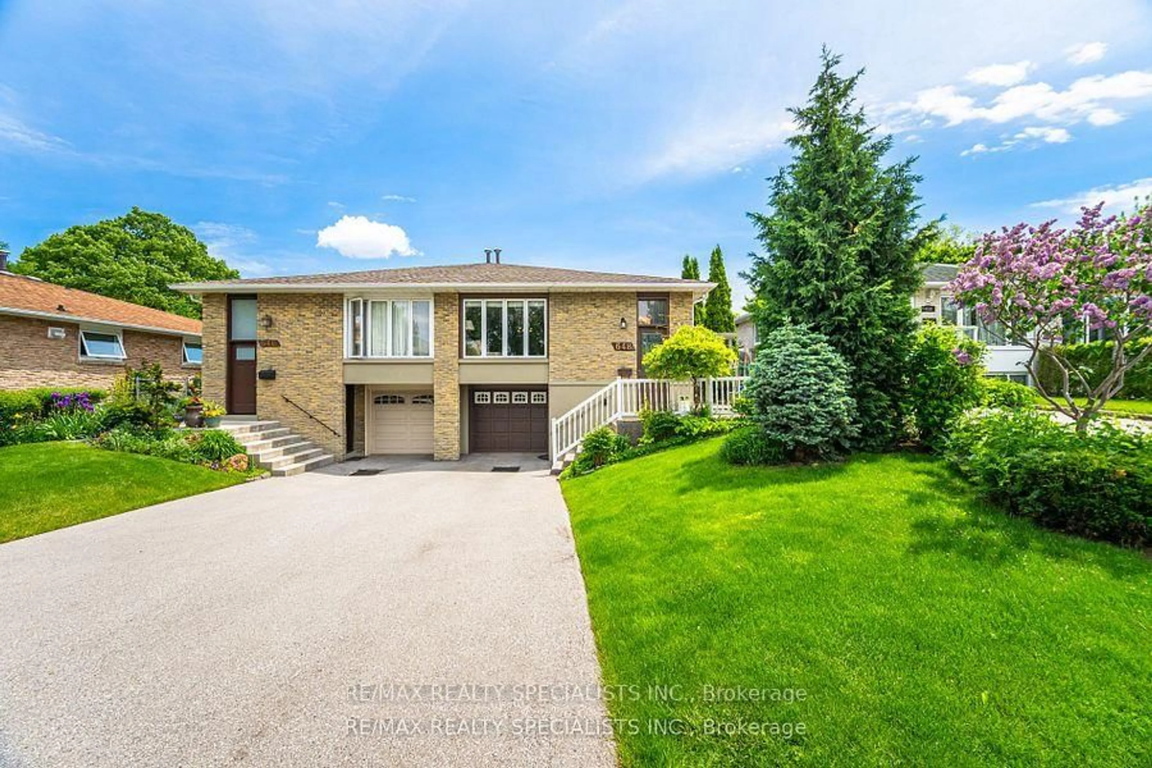 Unknown for 648 Dodsworth Cres, Mississauga Ontario L4Y 2H5