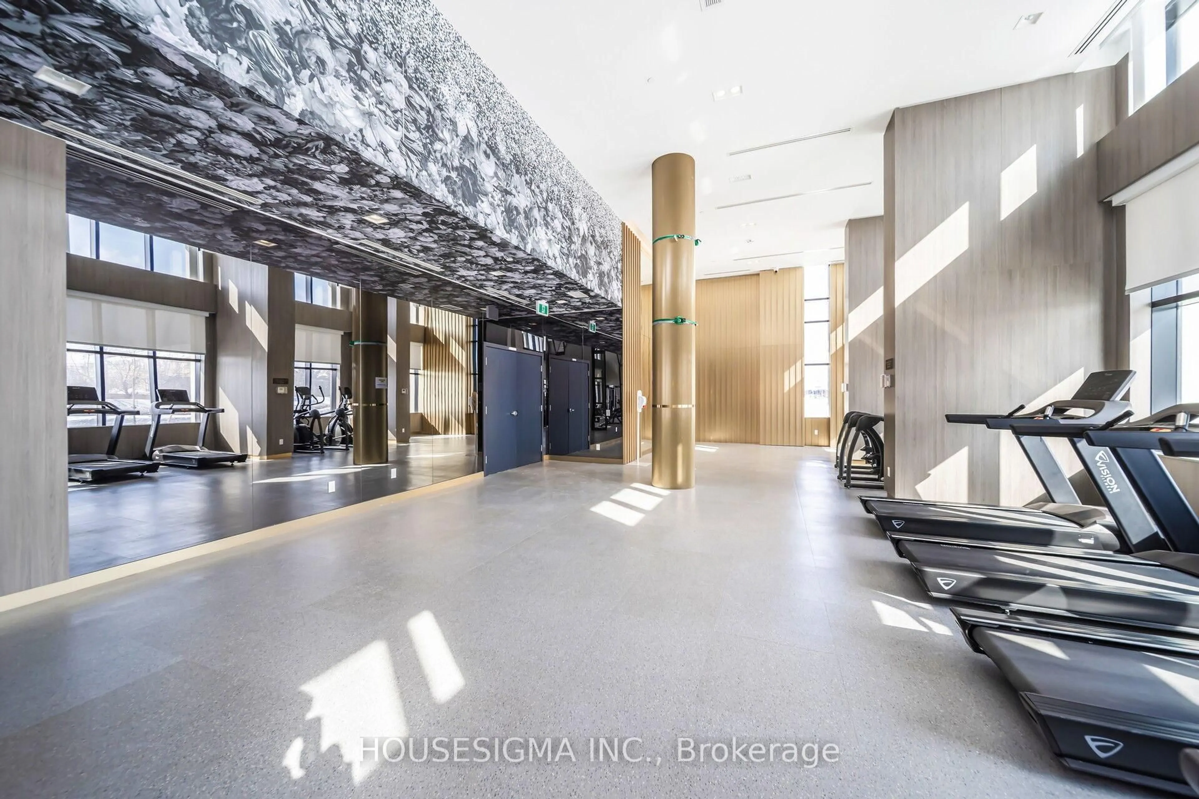 Indoor foyer for 405 Dundas St #526, Oakville Ontario L6M 5P4