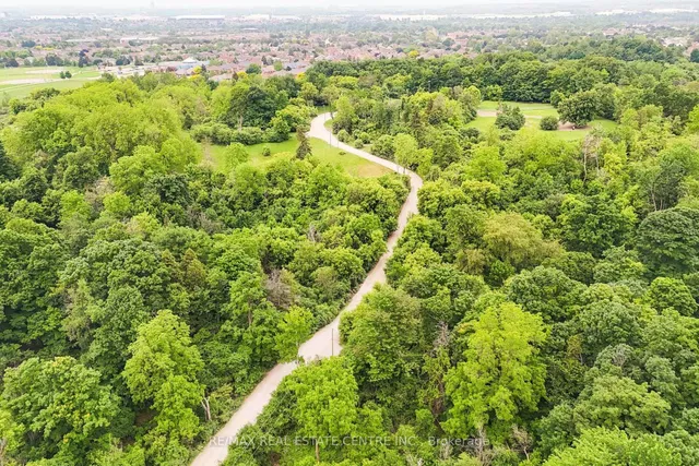 Additional image 10 of 7 Rabbit Run Way