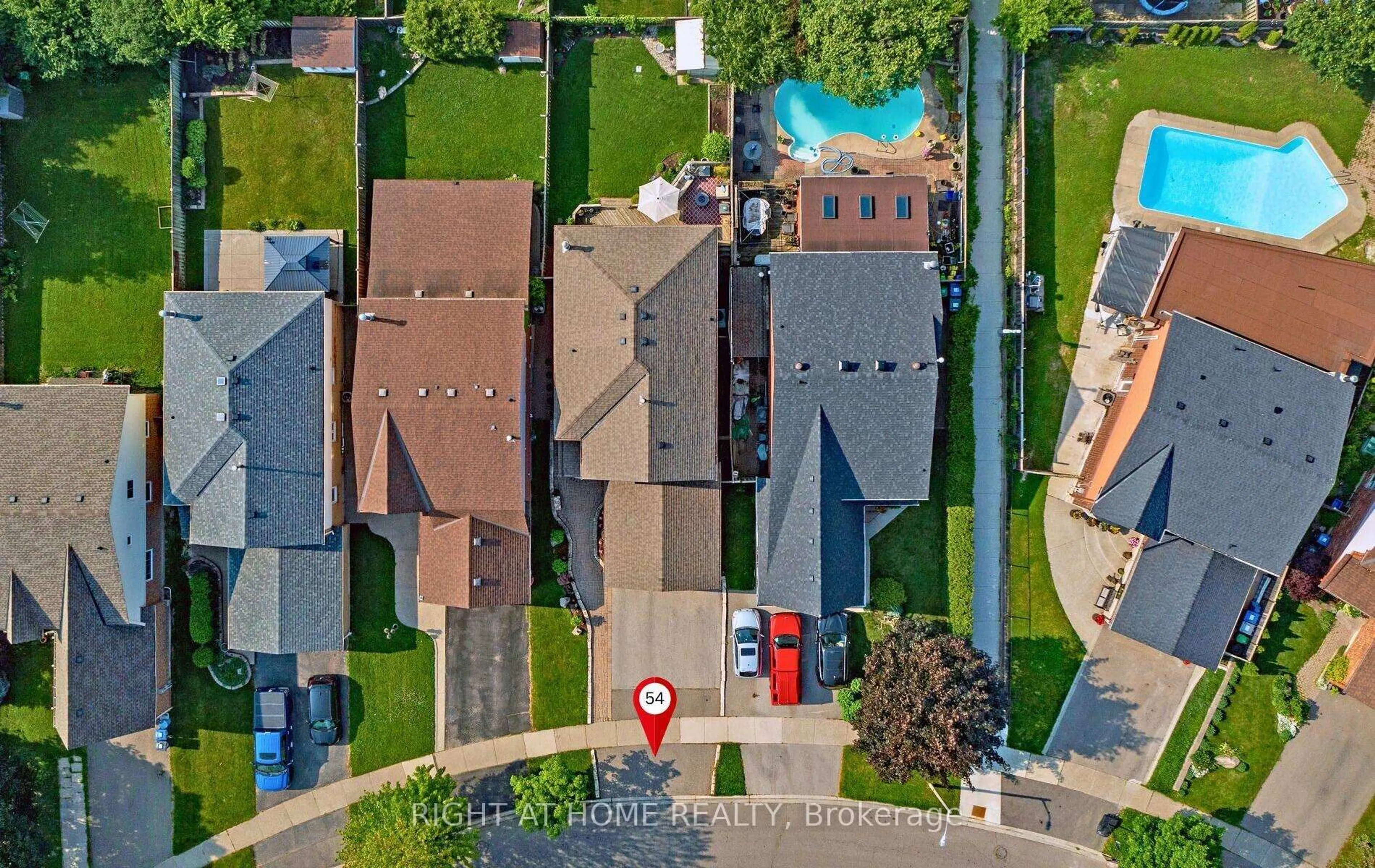 A pic from outside/outdoor area/front of a property/back of a property/a pic from drone, street for 54 Ferguson Pl, Brampton Ontario L6Y 2S9