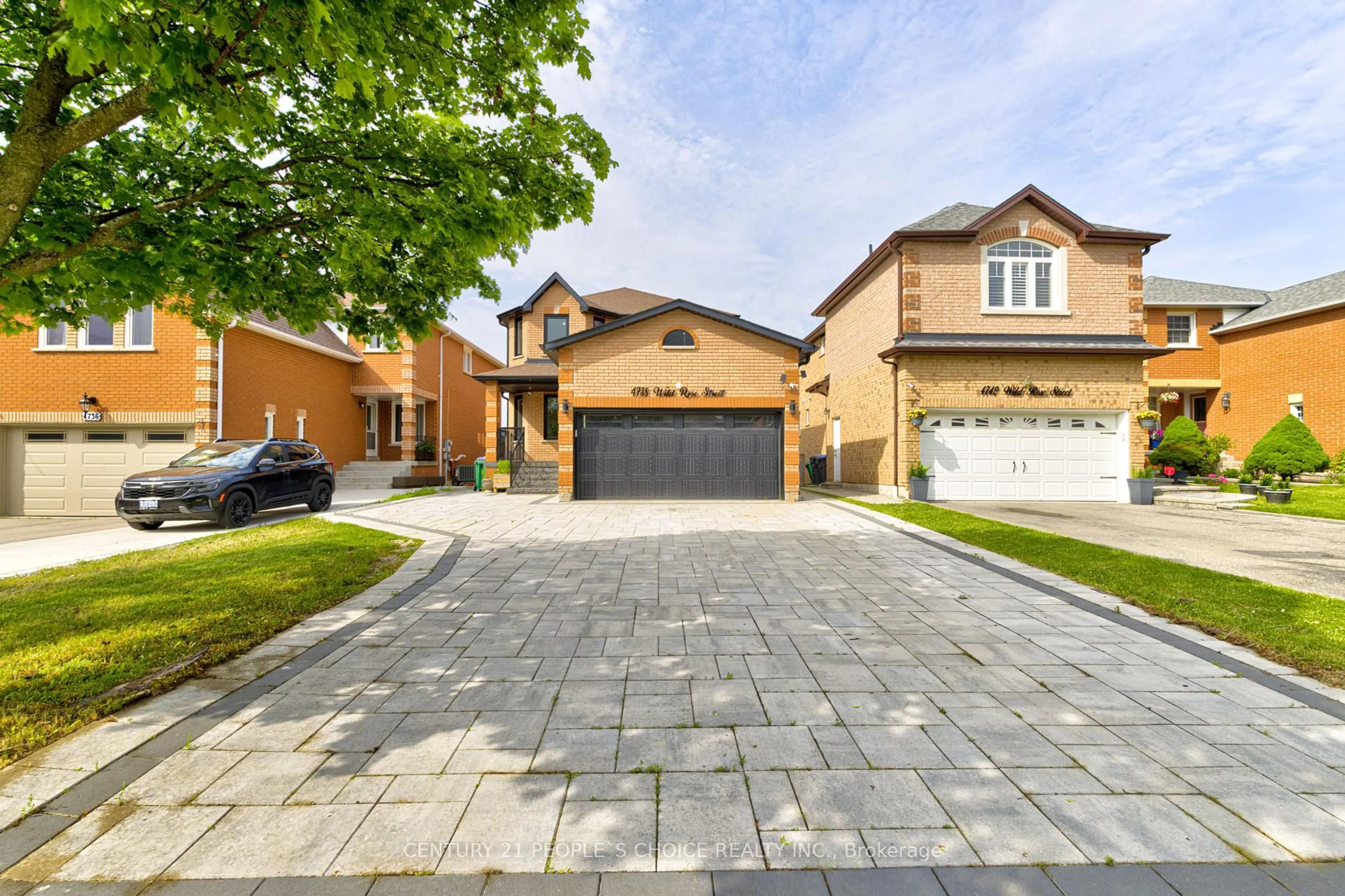 Home with brick exterior material, street for 4738 Wild Rose St, Mississauga Ontario L5M 5M6