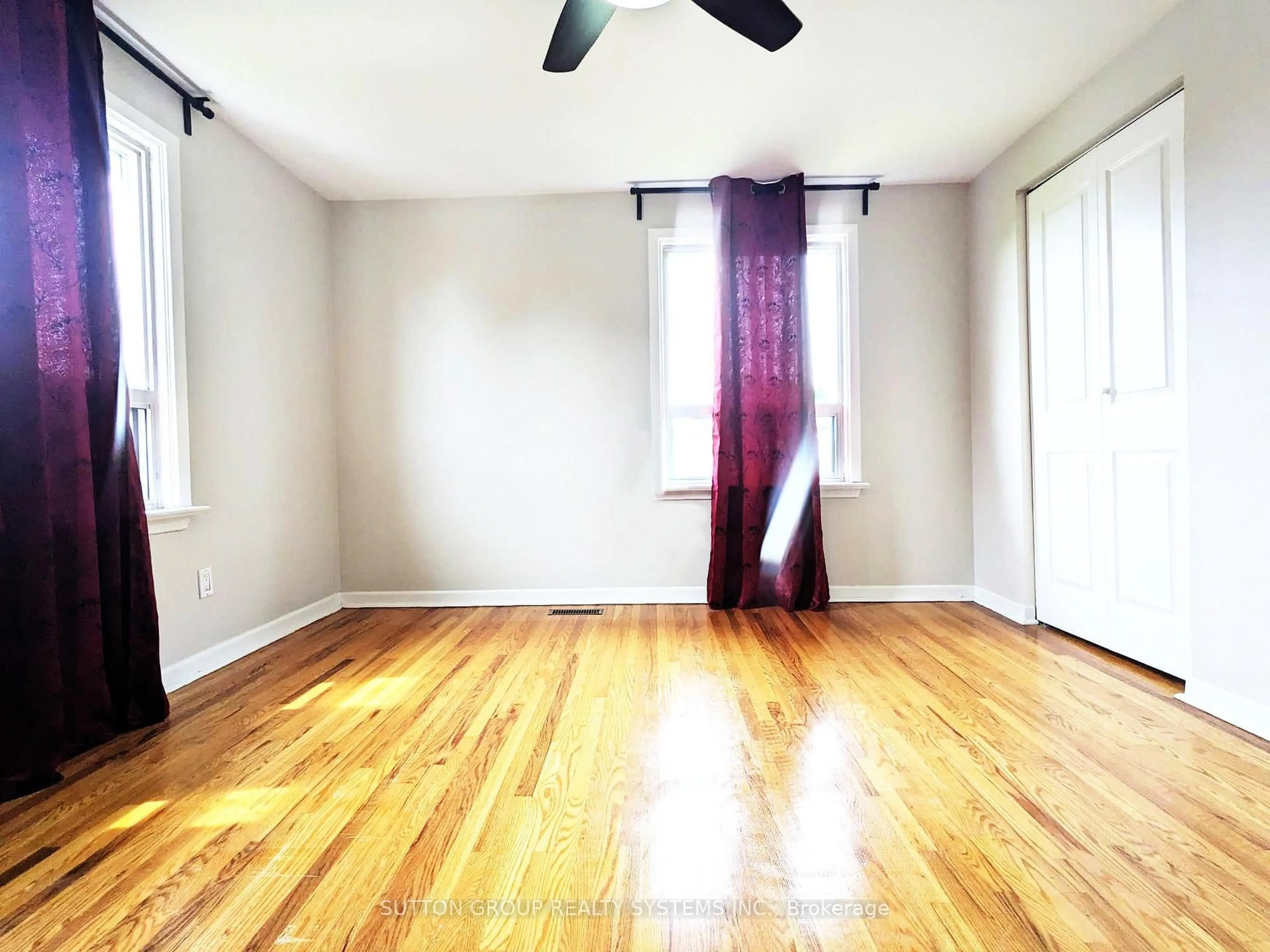 A pic of a room for 33 Earlsdale Cres, Brampton Ontario L6T 3A7