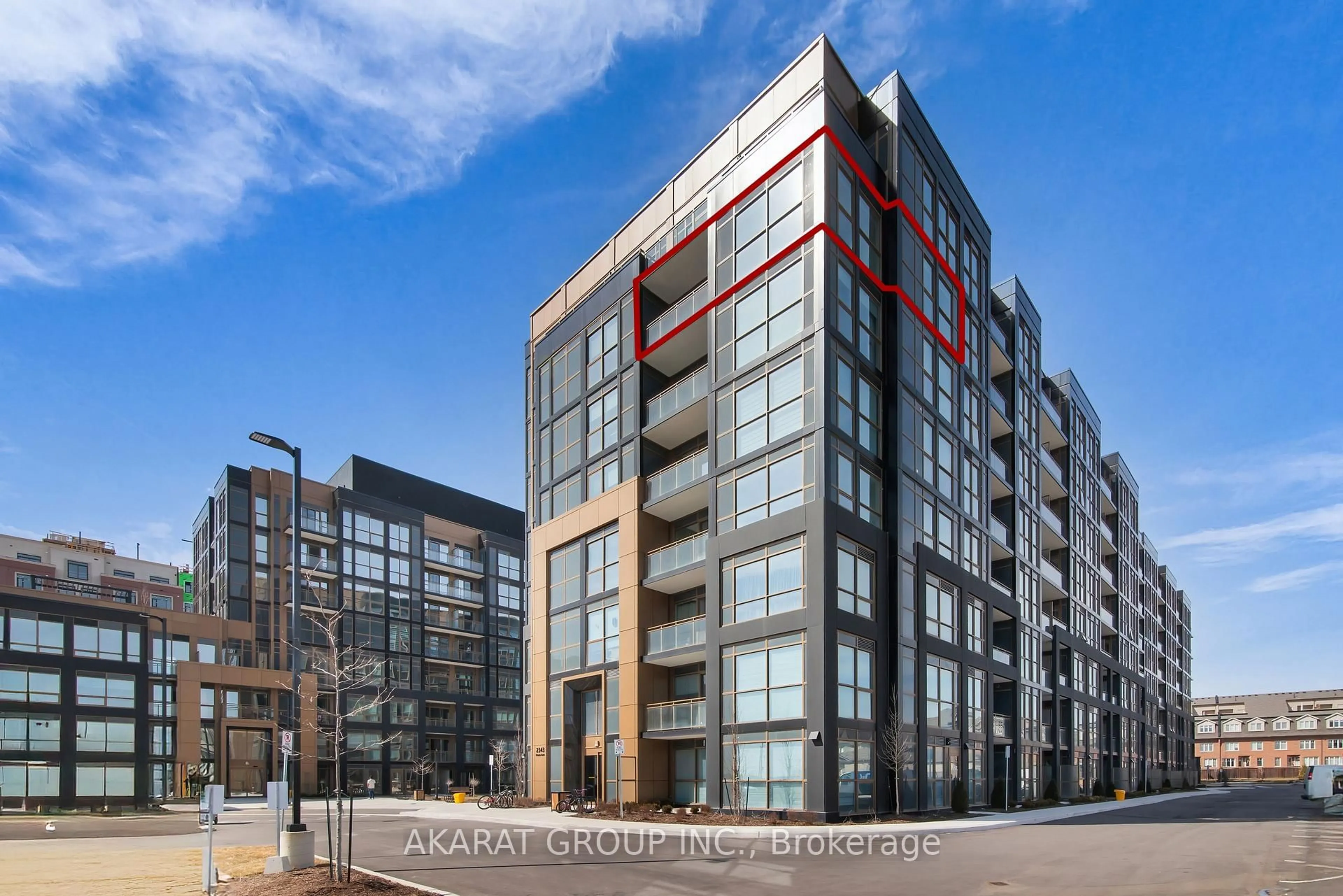 A pic from outside/outdoor area/front of a property/back of a property/a pic from drone, building for 2343 Khalsa Gate #731, Oakville Ontario L6M 5R6