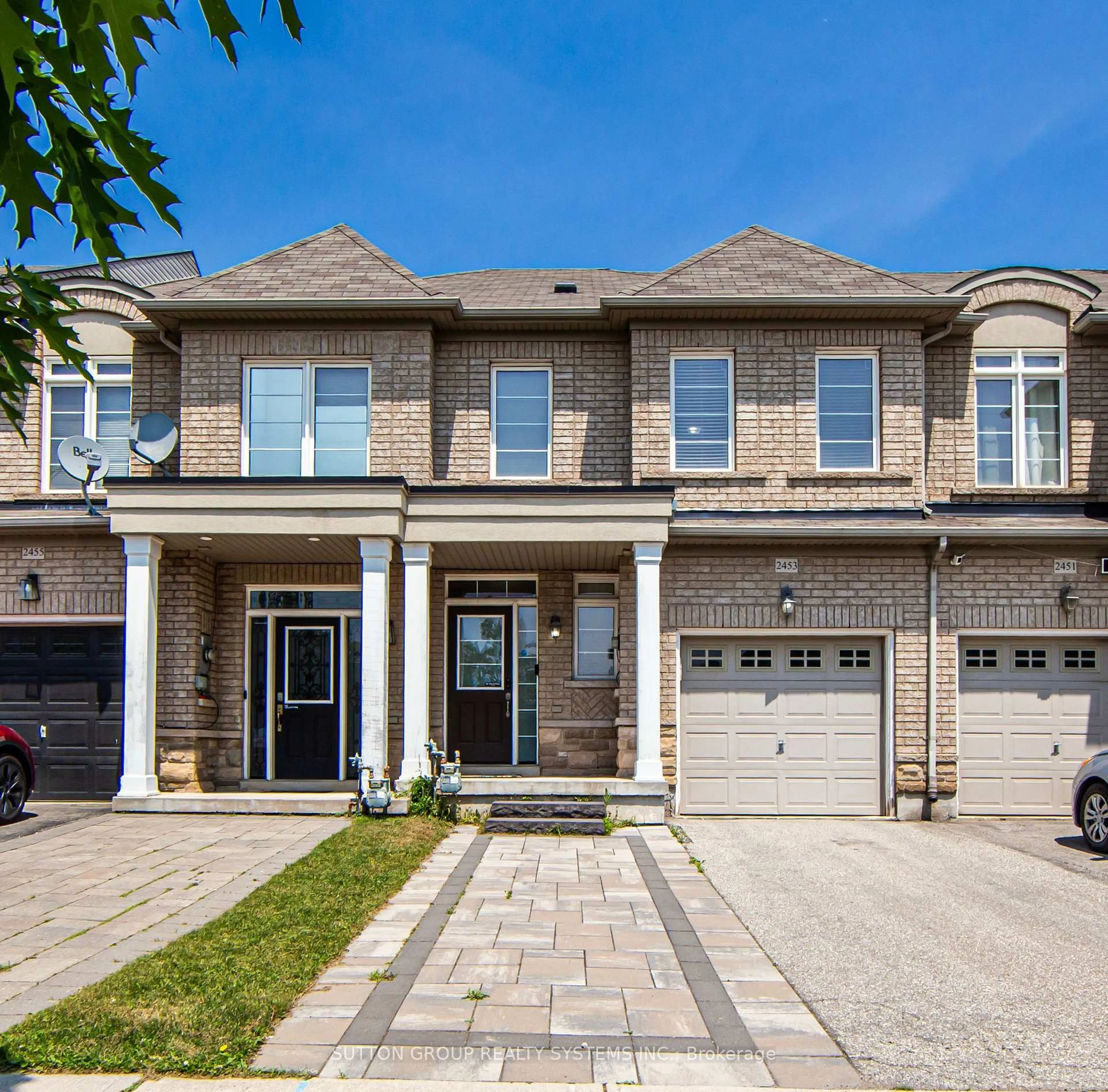 Home with brick exterior material, street for 2453 Grand Oak Tr, Oakville Ontario L6M 0J3