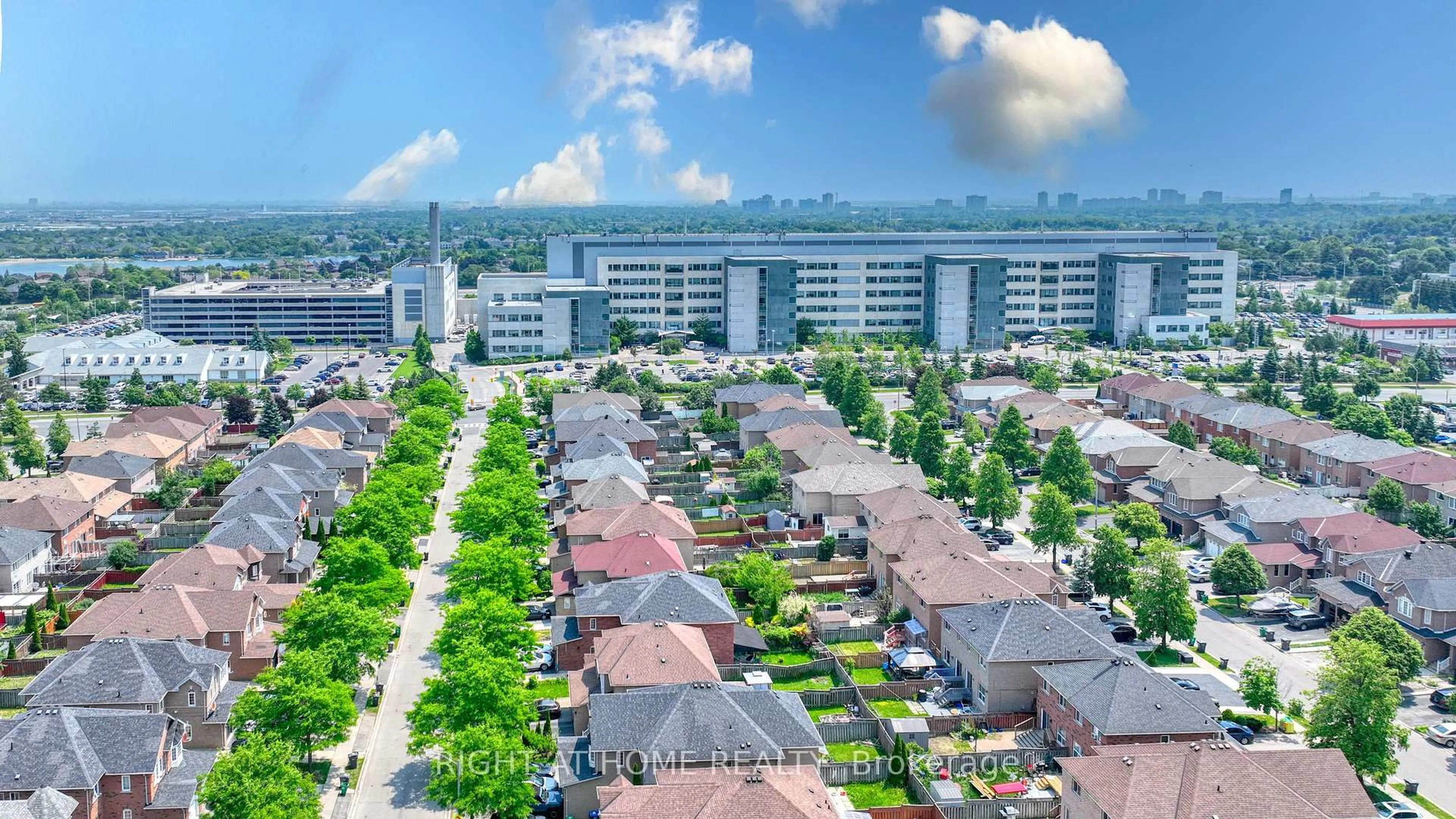 A pic from outside/outdoor area/front of a property/back of a property/a pic from drone, city buildings view from balcony for 74 Feathertop Lane, Brampton Ontario L6R 1X1
