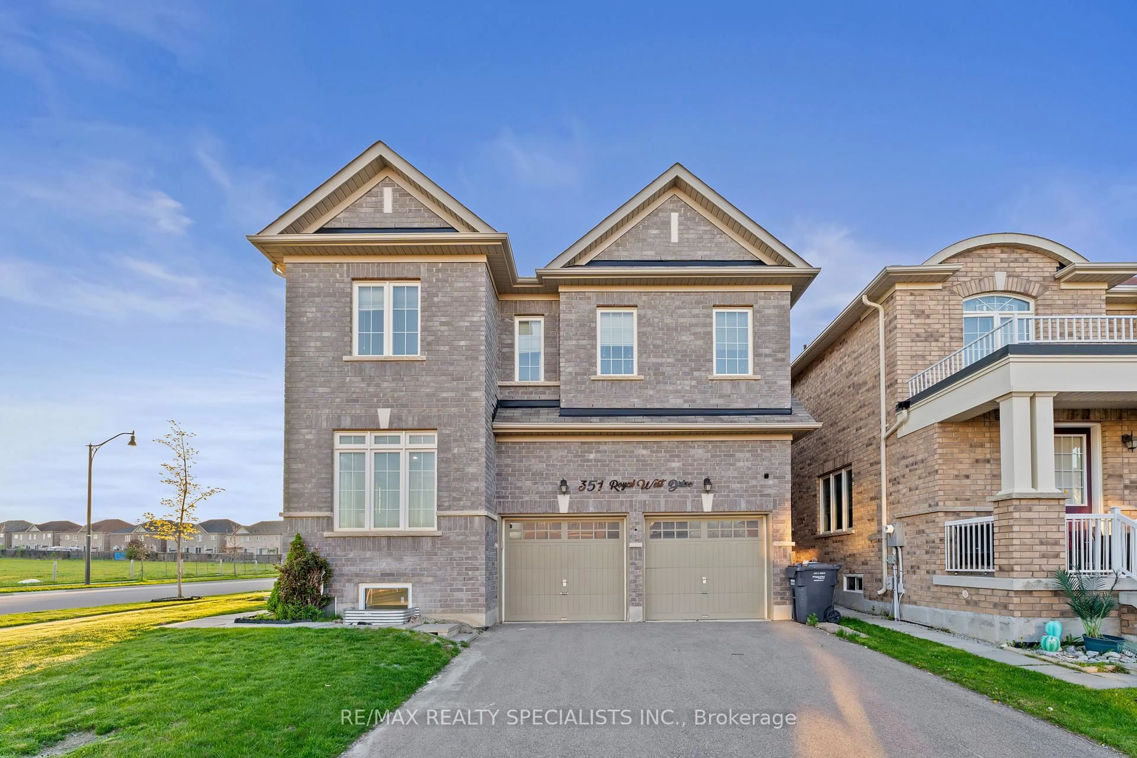 Home with brick exterior material, street for 351 Royal West Dr, Brampton Ontario L6X 5J6
