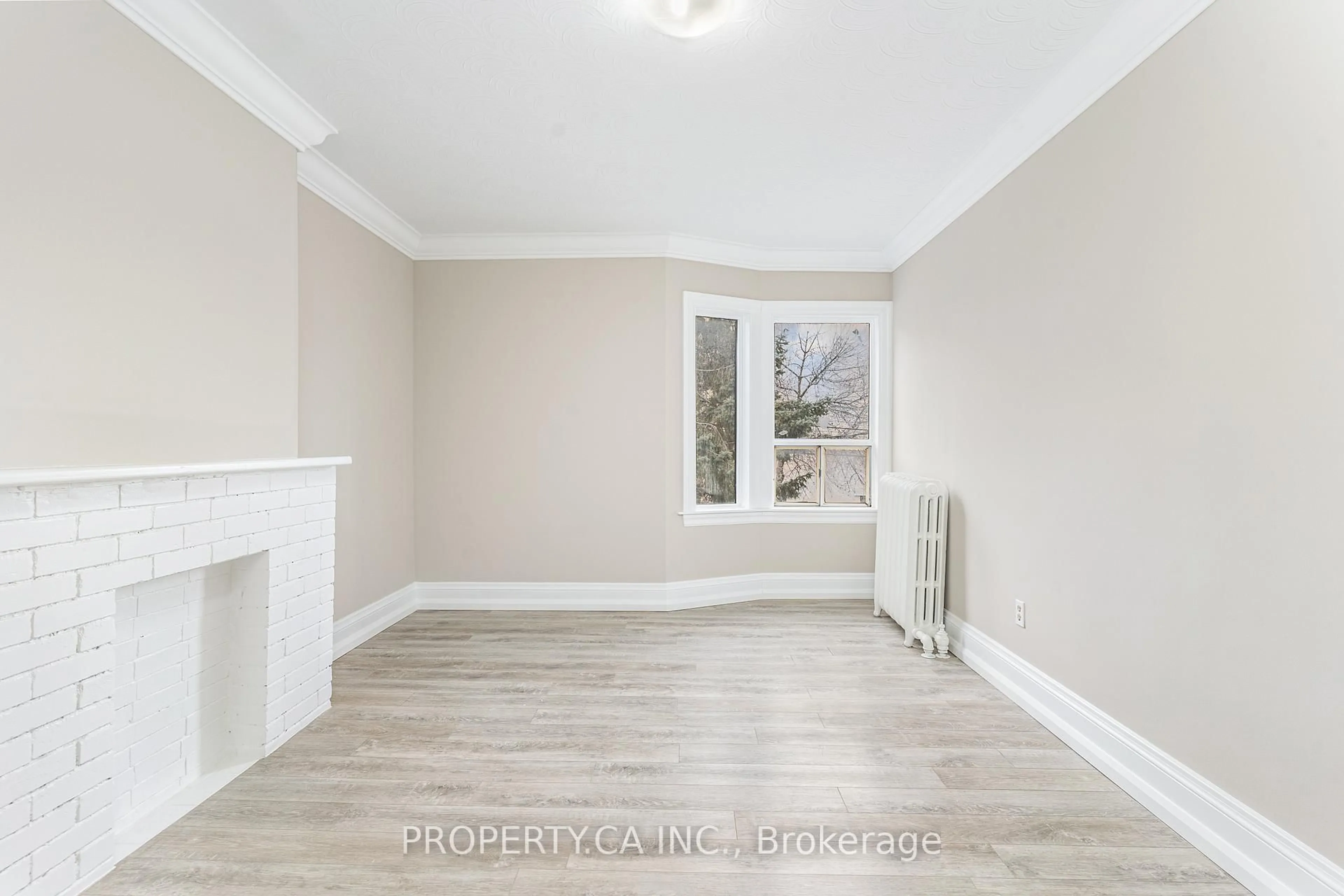 A pic of a room for 463 St Clarens Ave, Toronto Ontario M6H 3W4