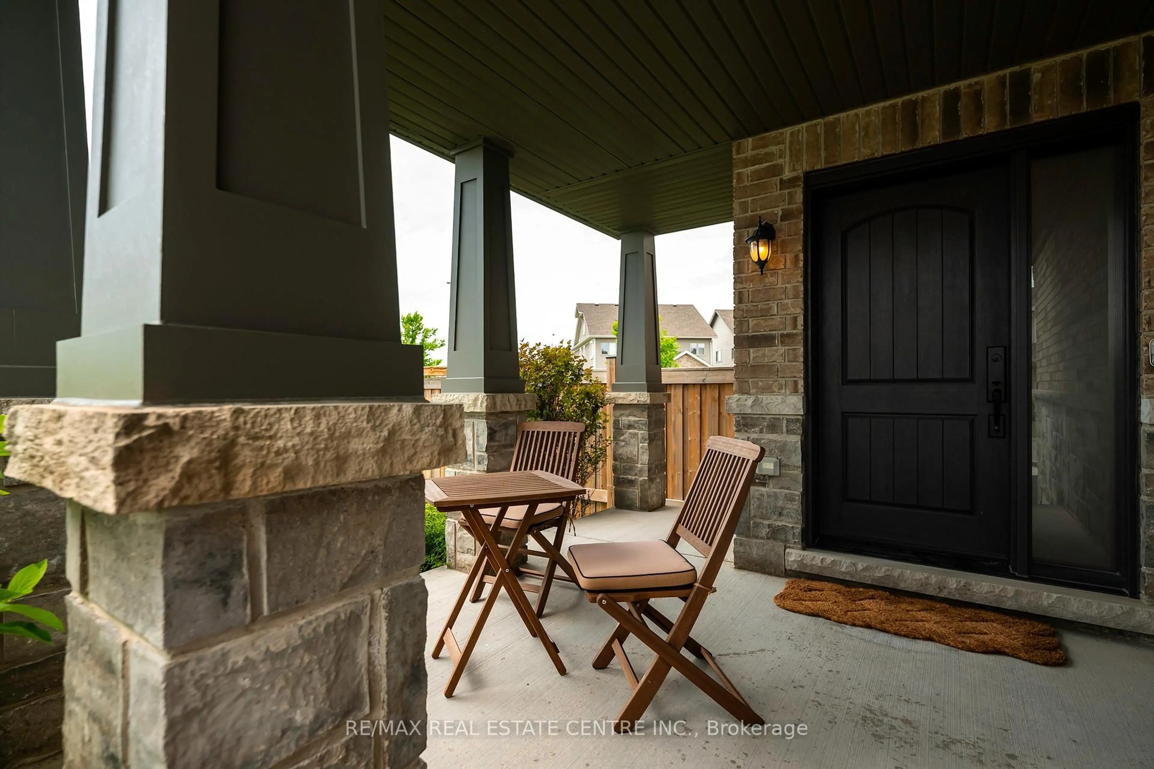 Patio, street for 1 Wardlaw Ave, Orangeville Ontario L9W 6K1
