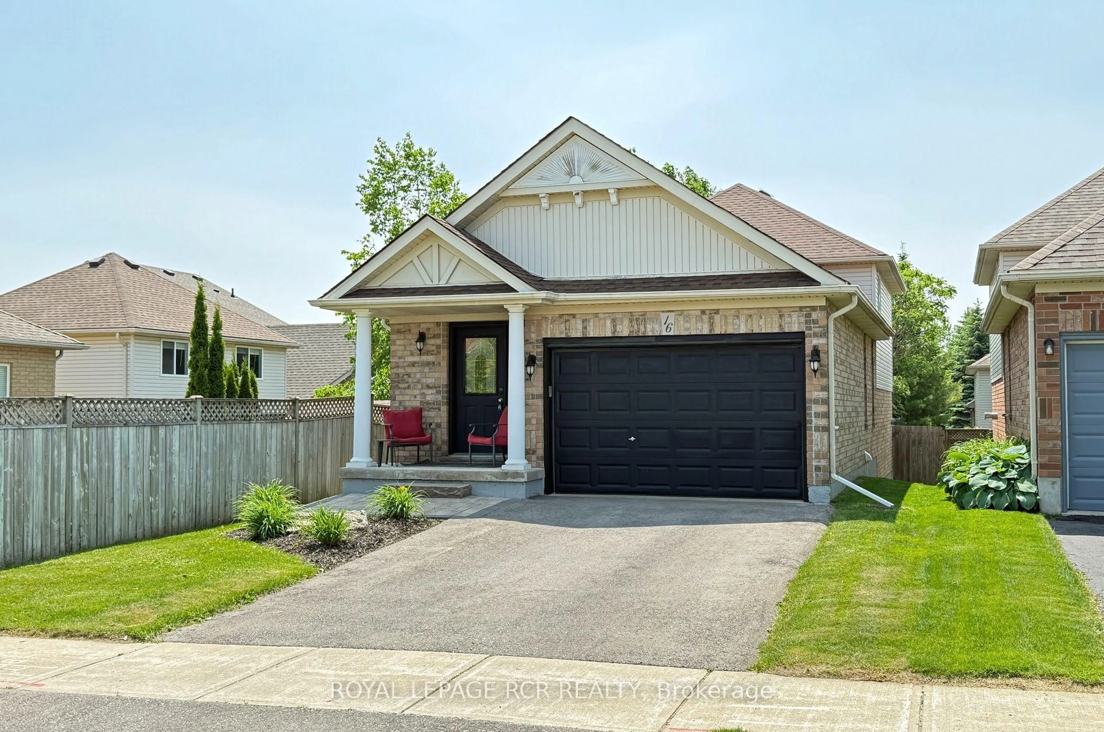 Home with brick exterior material, street for 16 Hunter Rd, Orangeville Ontario L9W 5G1