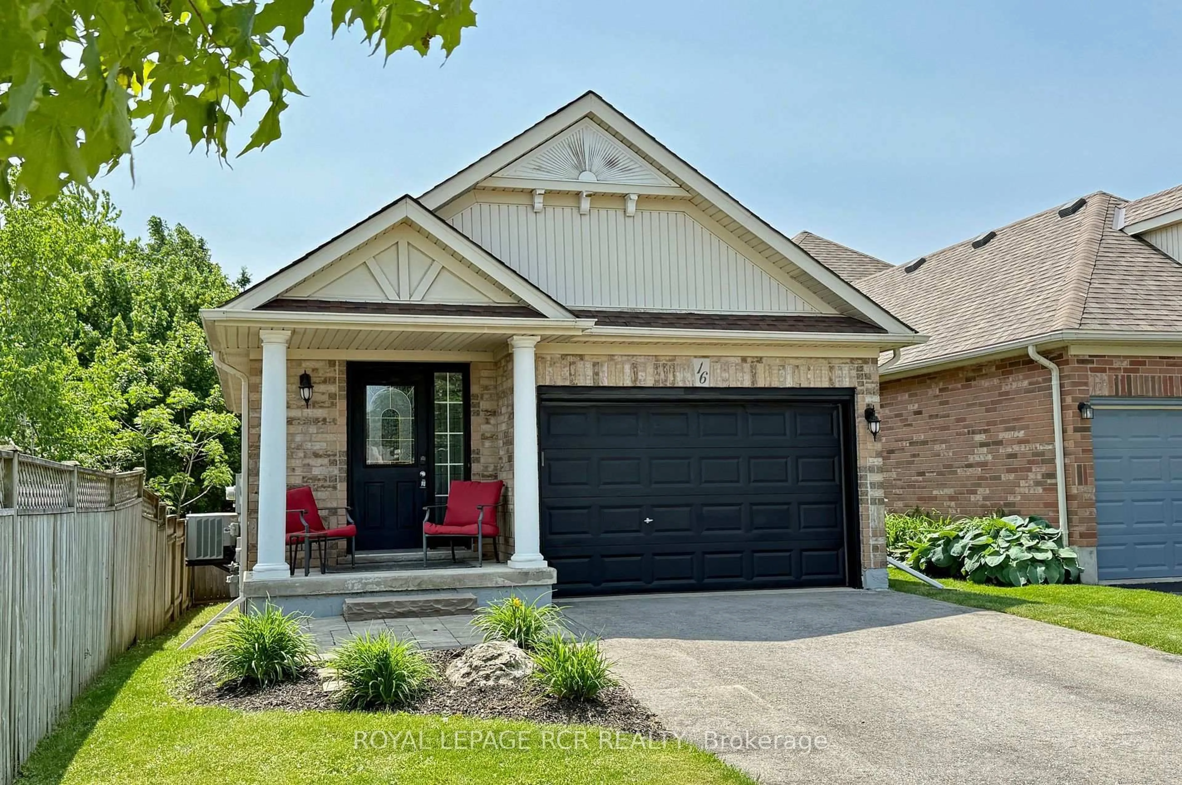 Home with brick exterior material, street for 16 Hunter Rd, Orangeville Ontario L9W 5G1