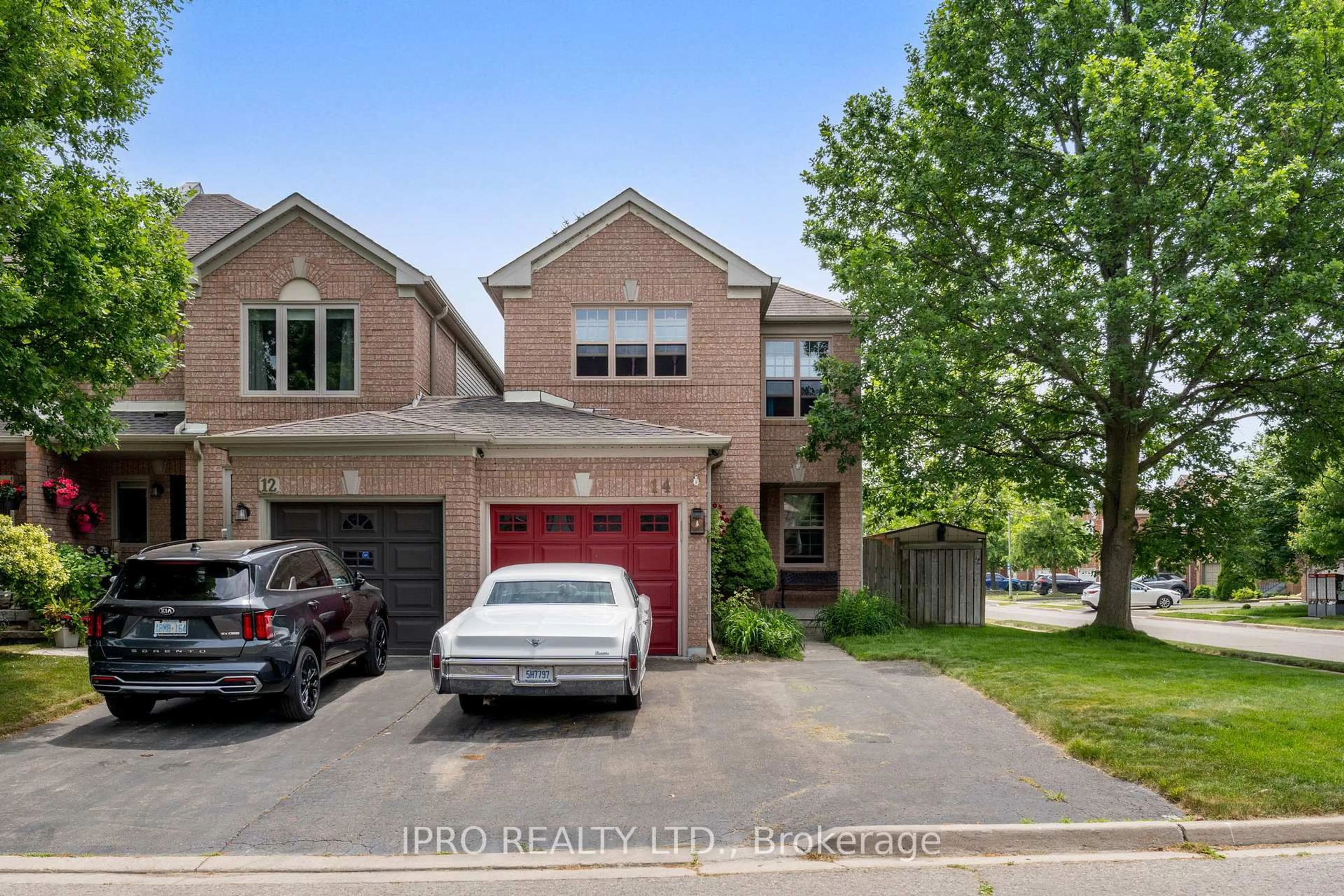 Home with brick exterior material, street for 14 Forestgrove Circ, Brampton Ontario L6Z 4T3