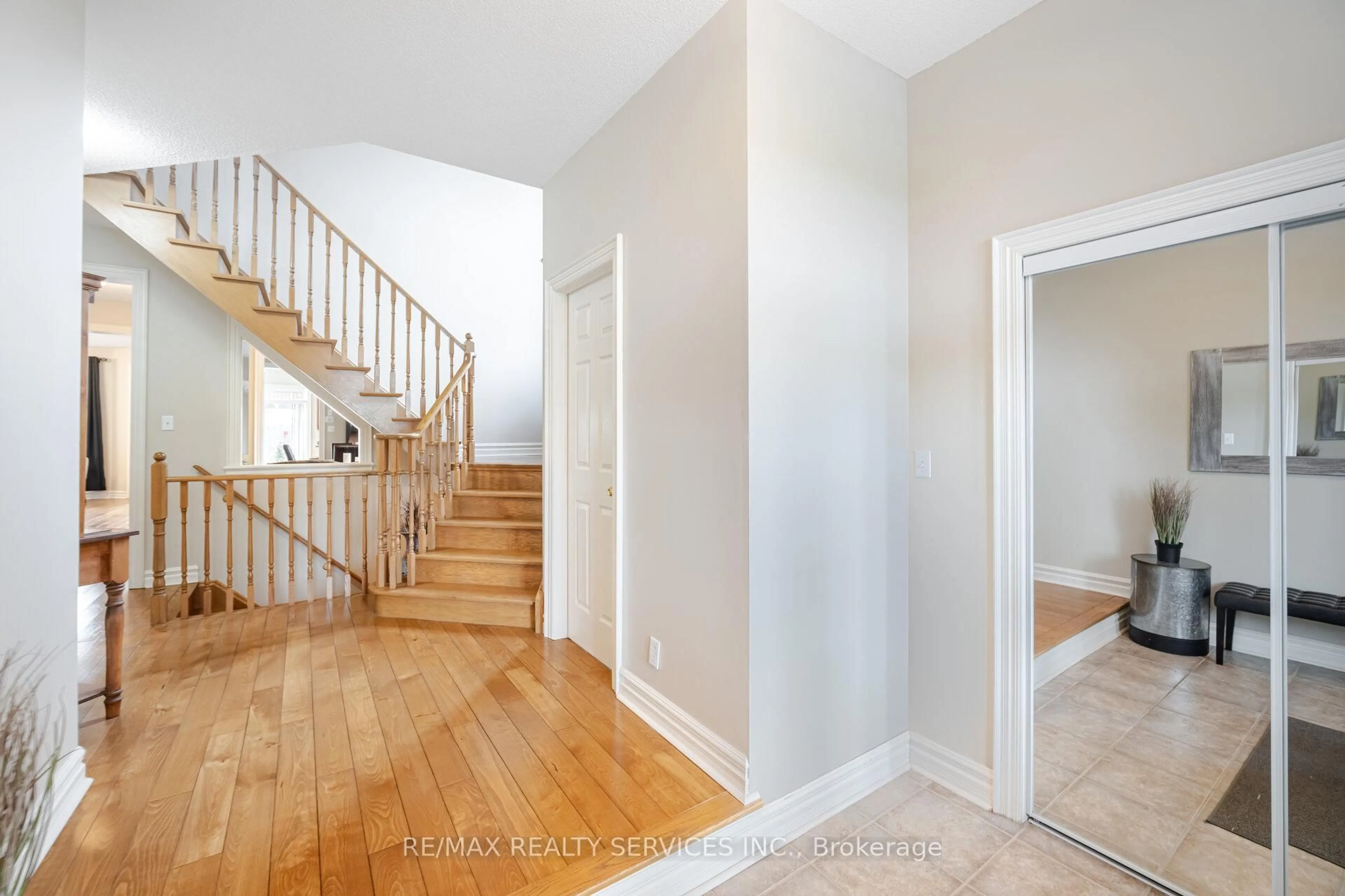 Unknown for 2 Stoneylake Ave, Brampton Ontario L6V 4P9