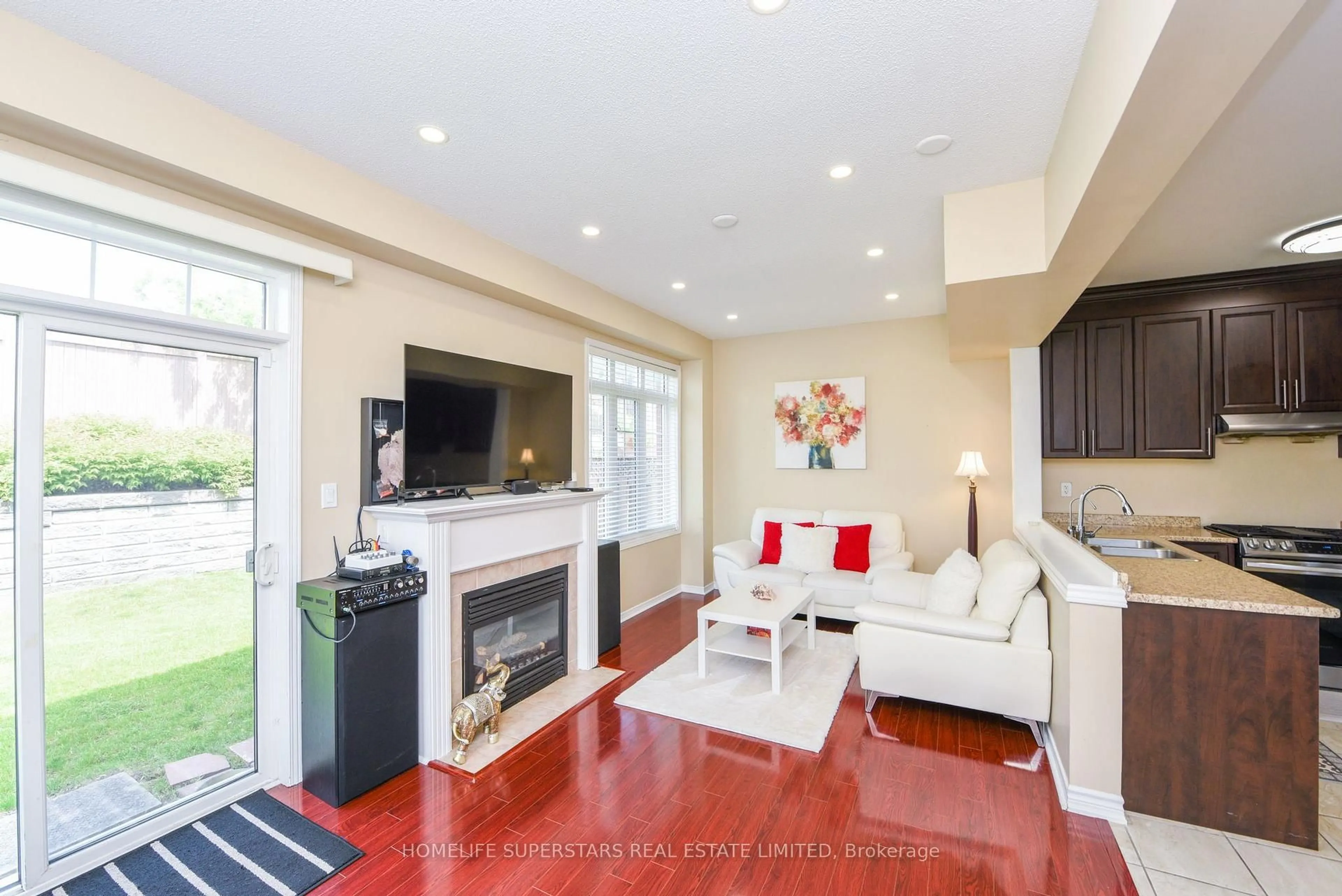 Living room with furniture, unknown for 76 Grover Rd, Brampton Ontario L6Y 5R3