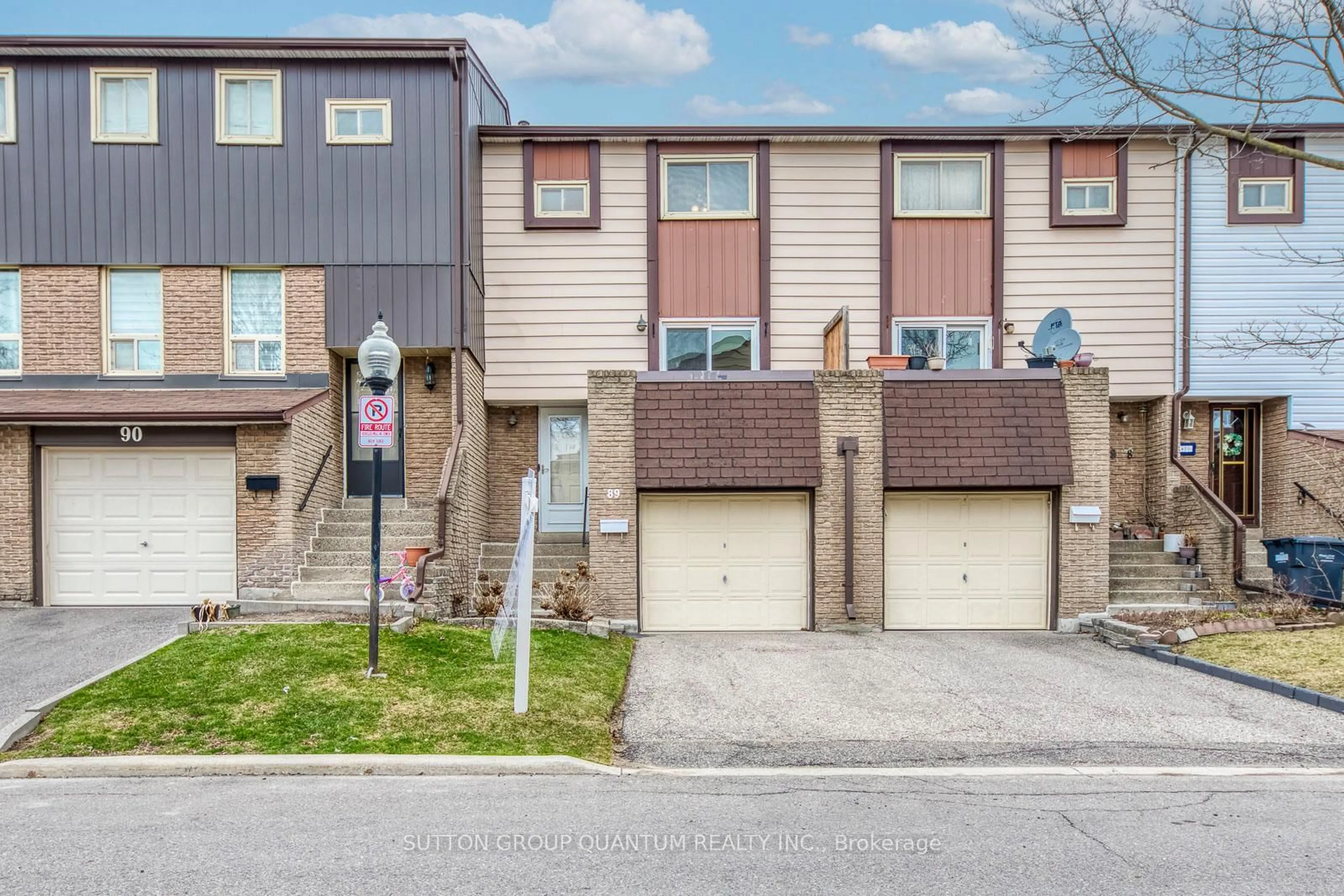 Unknown for 1221 Dundix Rd #89, Mississauga Ontario L4Y 3Y9