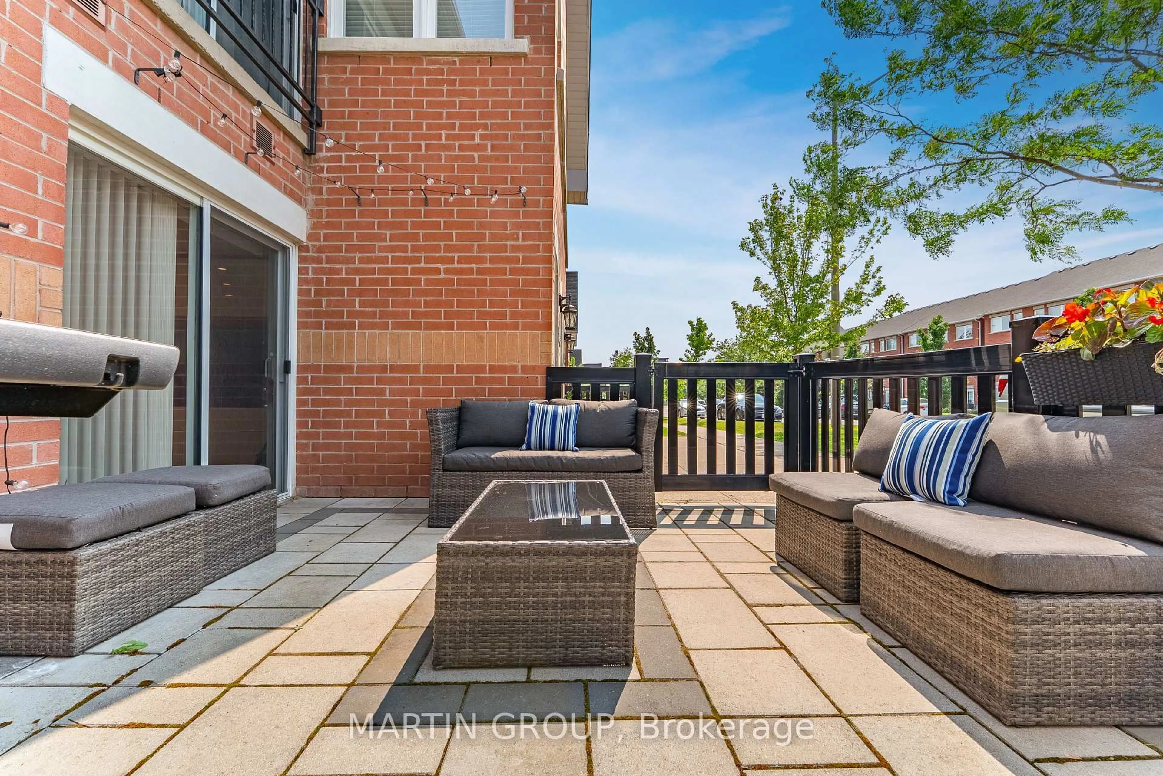 Patio, water/lake/river/ocean view for 1701 Lampman Ave #1002, Burlington Ontario L7L 6R9