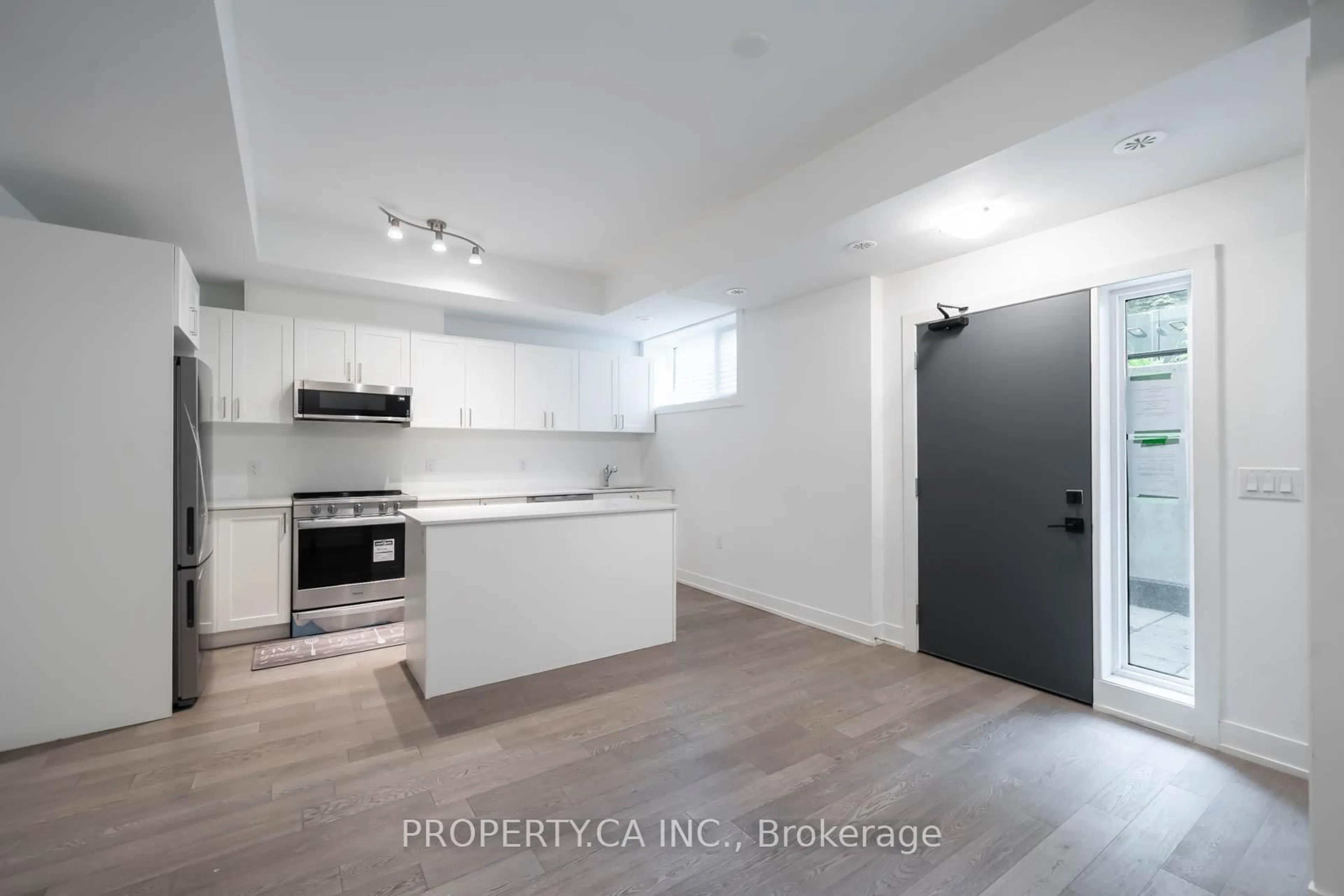 Unknown for 1115 Douglas McCurdy Common #103, Mississauga Ontario L5G 0C6