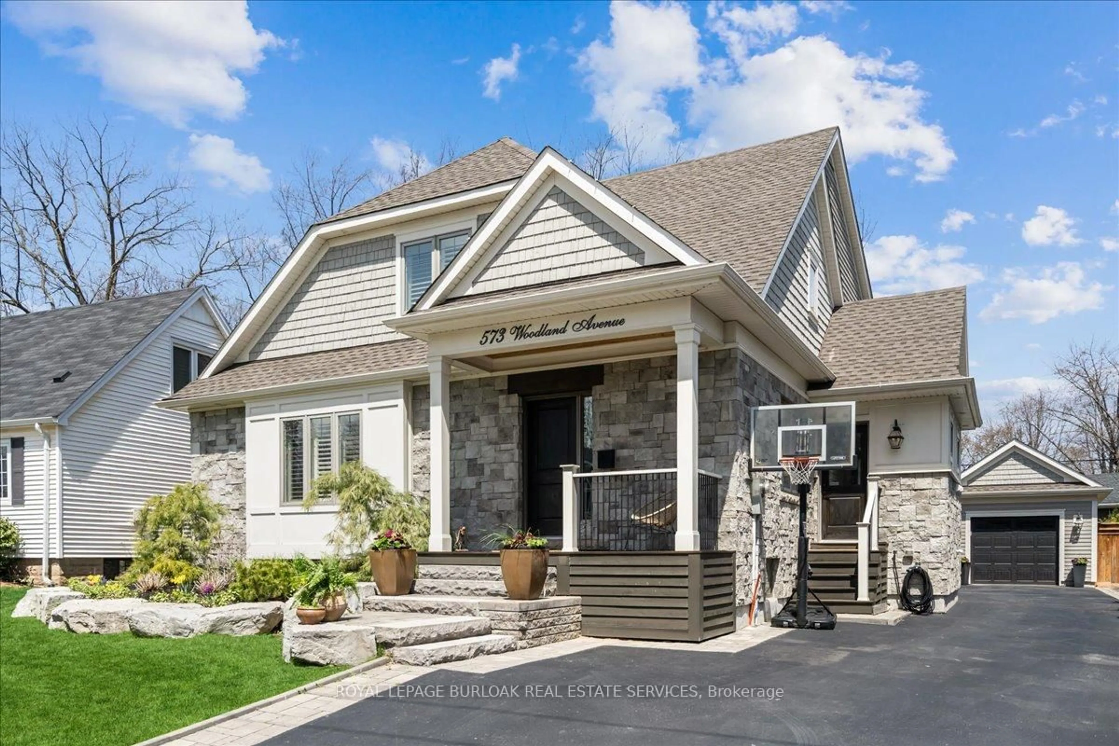 Home with brick exterior material, street for 573 Woodland Ave, Burlington Ontario L7R 2S3